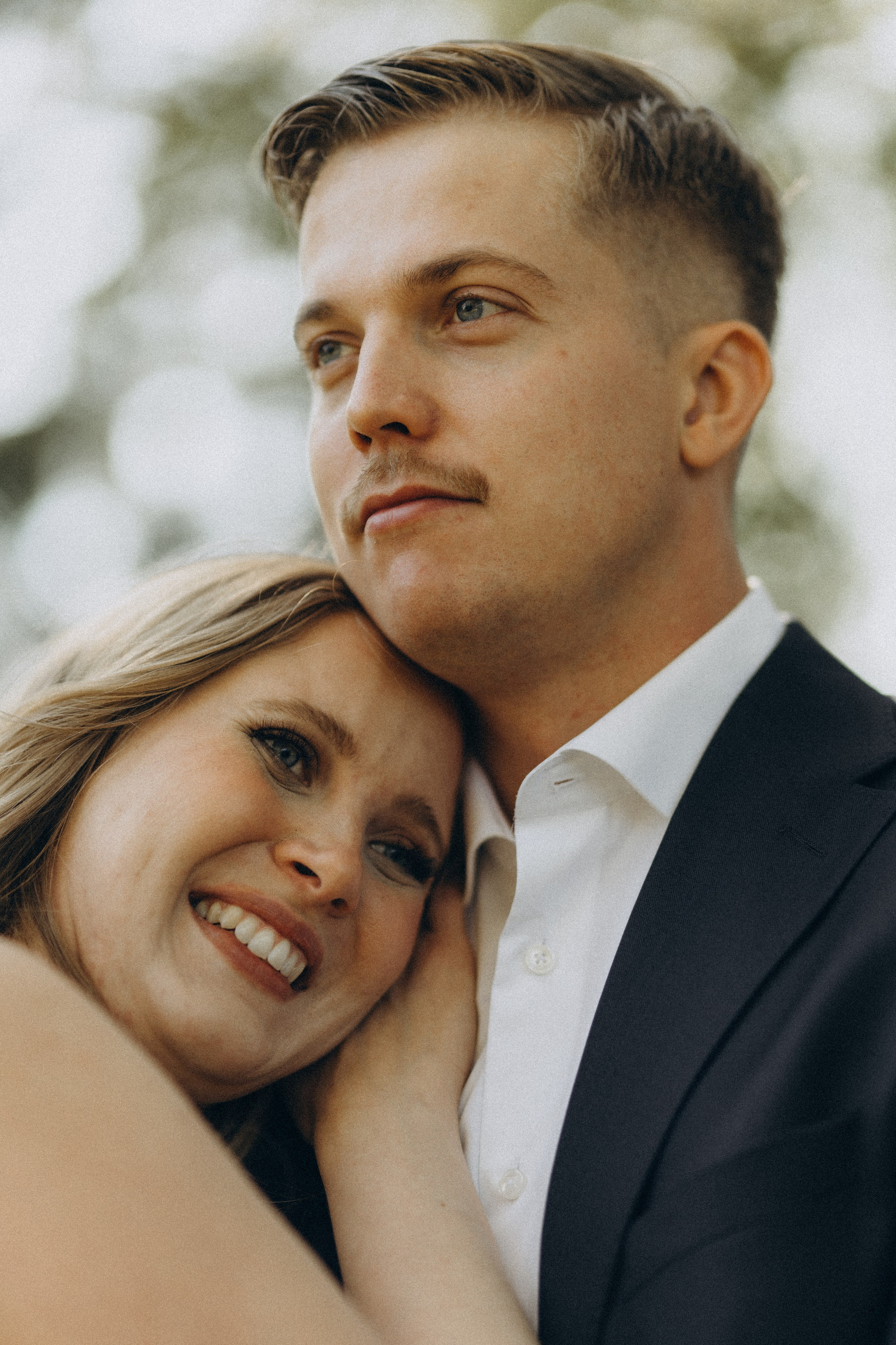 Wedding photo session in Pornainen. Wedding and portrait photographer in Helsinki Vickan O