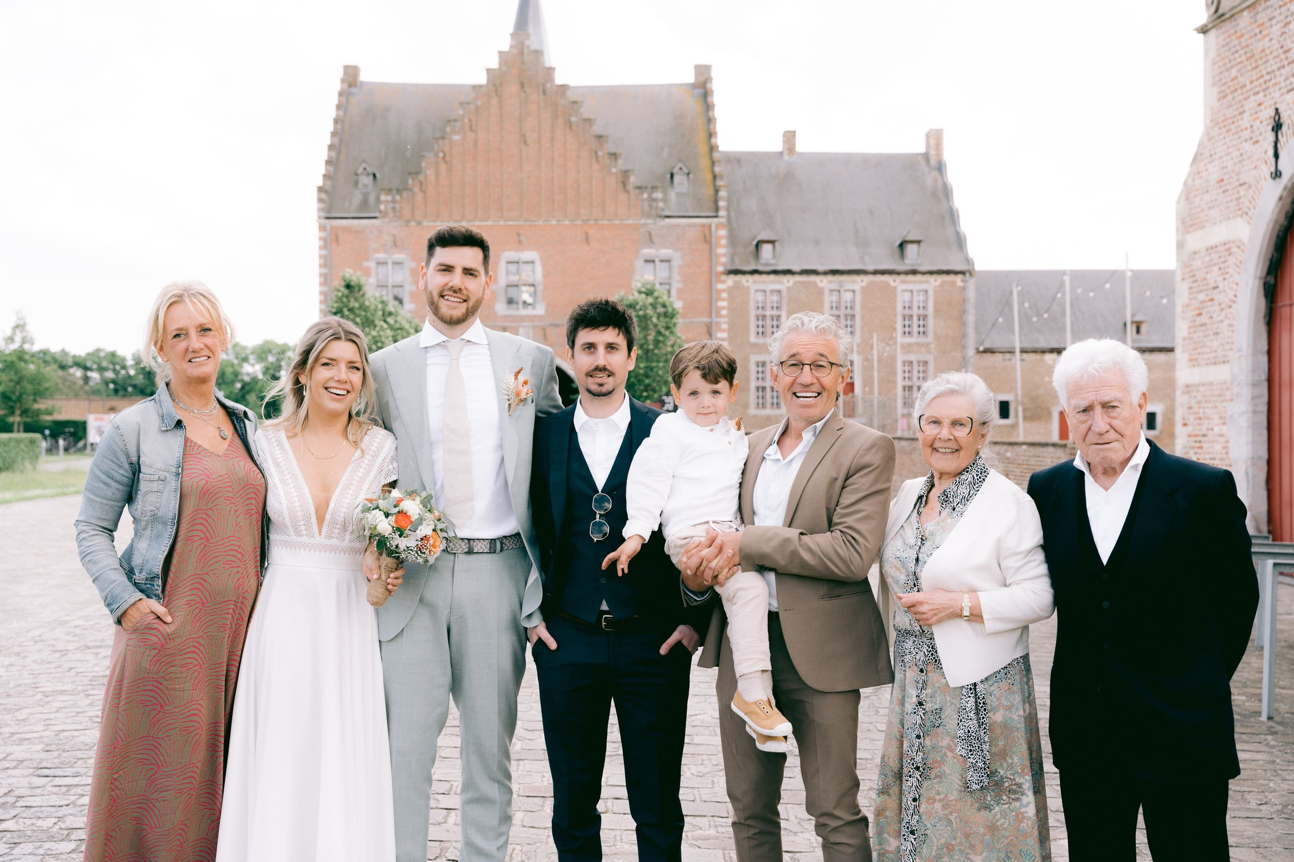 Wedding Tessa & Jasper Hasselt. Little Birdie – Jouw familie- en huwelijksfotograaf in België en daarbuiten