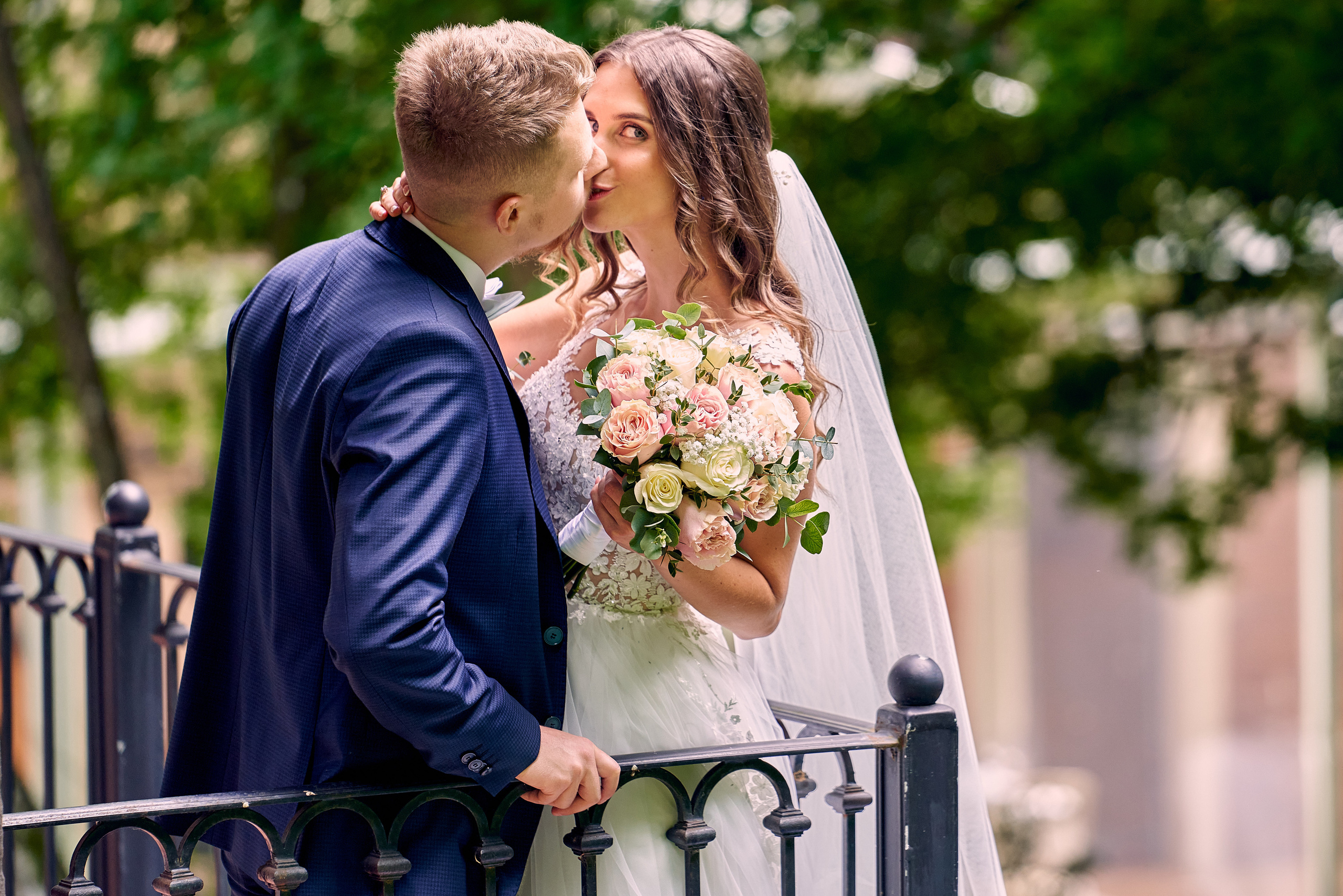 Svadobny fotograf svadobny fotograf cena kameraman na svadbu cena. Fotograf kameraman na svadbu Bratislava Banská Bystrica Сelé Slovensko svadobný kameraman