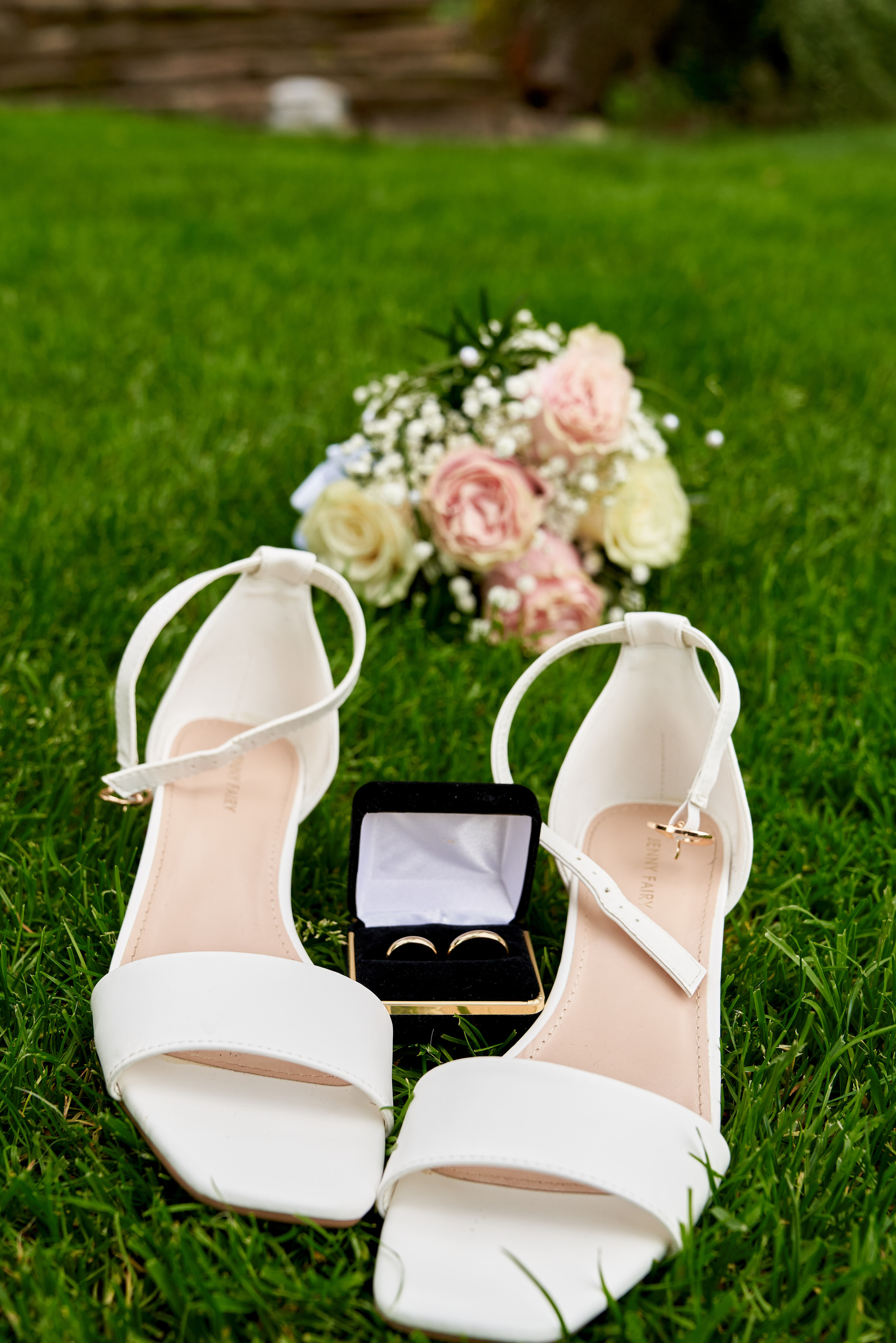 Svadobny fotograf svadobny fotograf cena kameraman na svadbu cena. Fotograf kameraman na svadbu Bratislava Banská Bystrica Сelé Slovensko svadobný kameraman