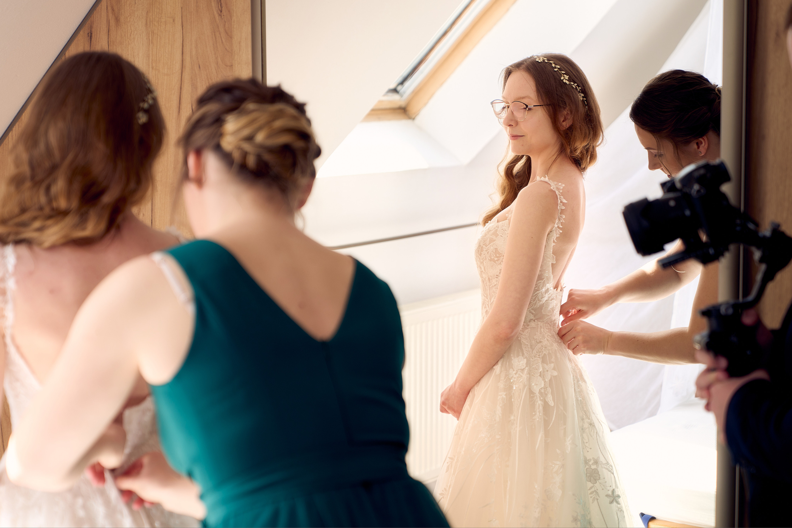 Svadobny fotograf svadobny fotograf cena kameraman na svadbu cena. Fotograf kameraman na svadbu Bratislava Banská Bystrica Сelé Slovensko svadobný kameraman