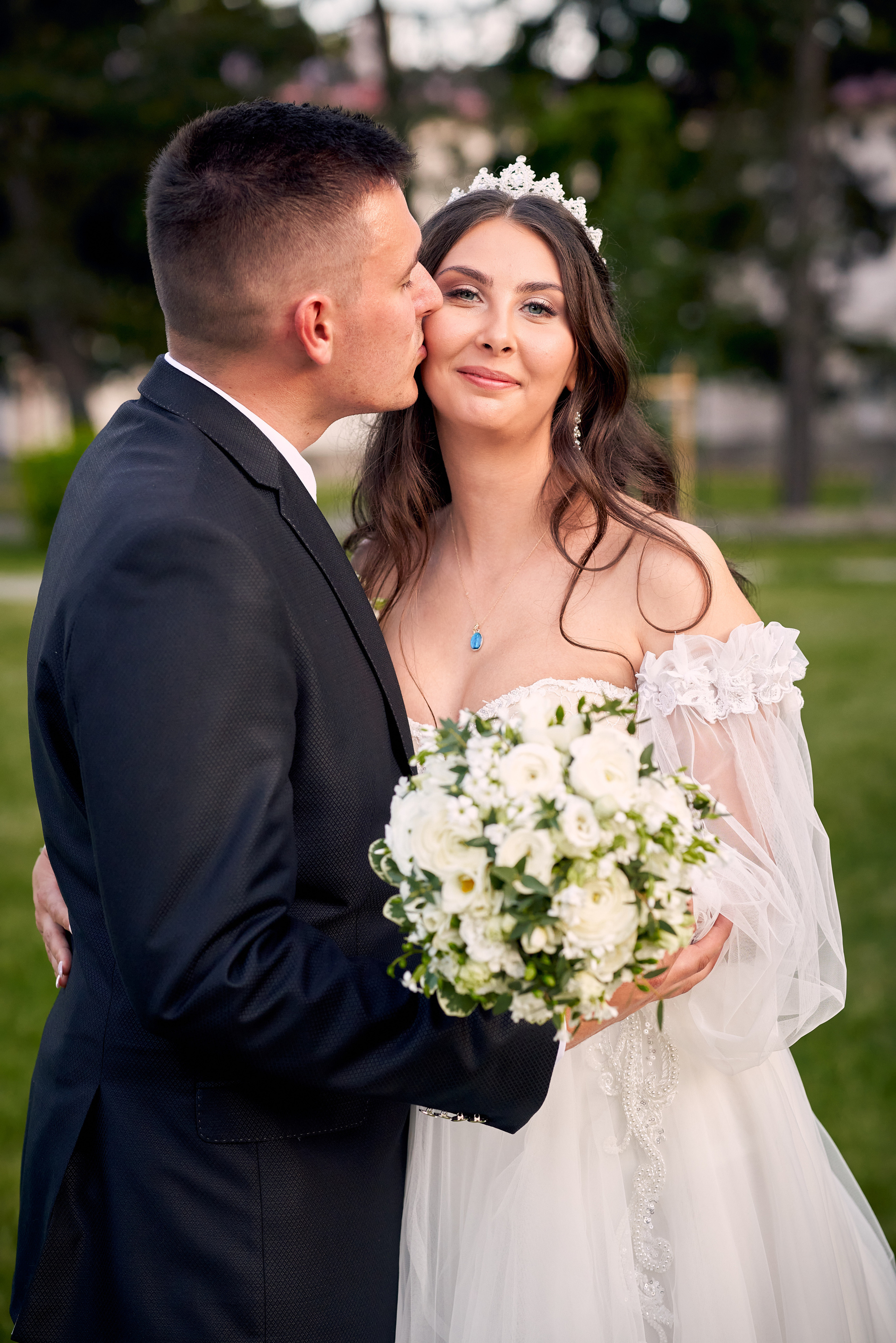 Svadobny fotograf svadobny fotograf cena kameraman na svadbu cena. Fotograf kameraman na svadbu Bratislava Banská Bystrica Сelé Slovensko svadobný kameraman
