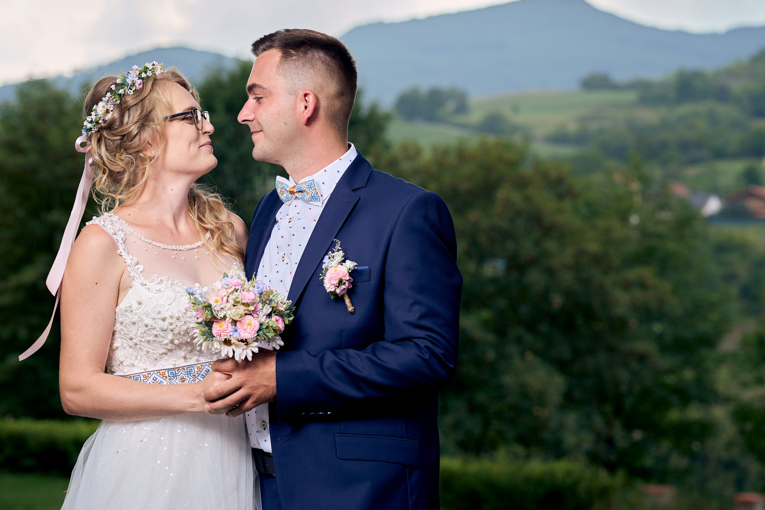 Svadobny fotograf svadobny fotograf cena kameraman na svadbu cena. Fotograf kameraman na svadbu Bratislava Banská Bystrica Сelé Slovensko svadobný kameraman