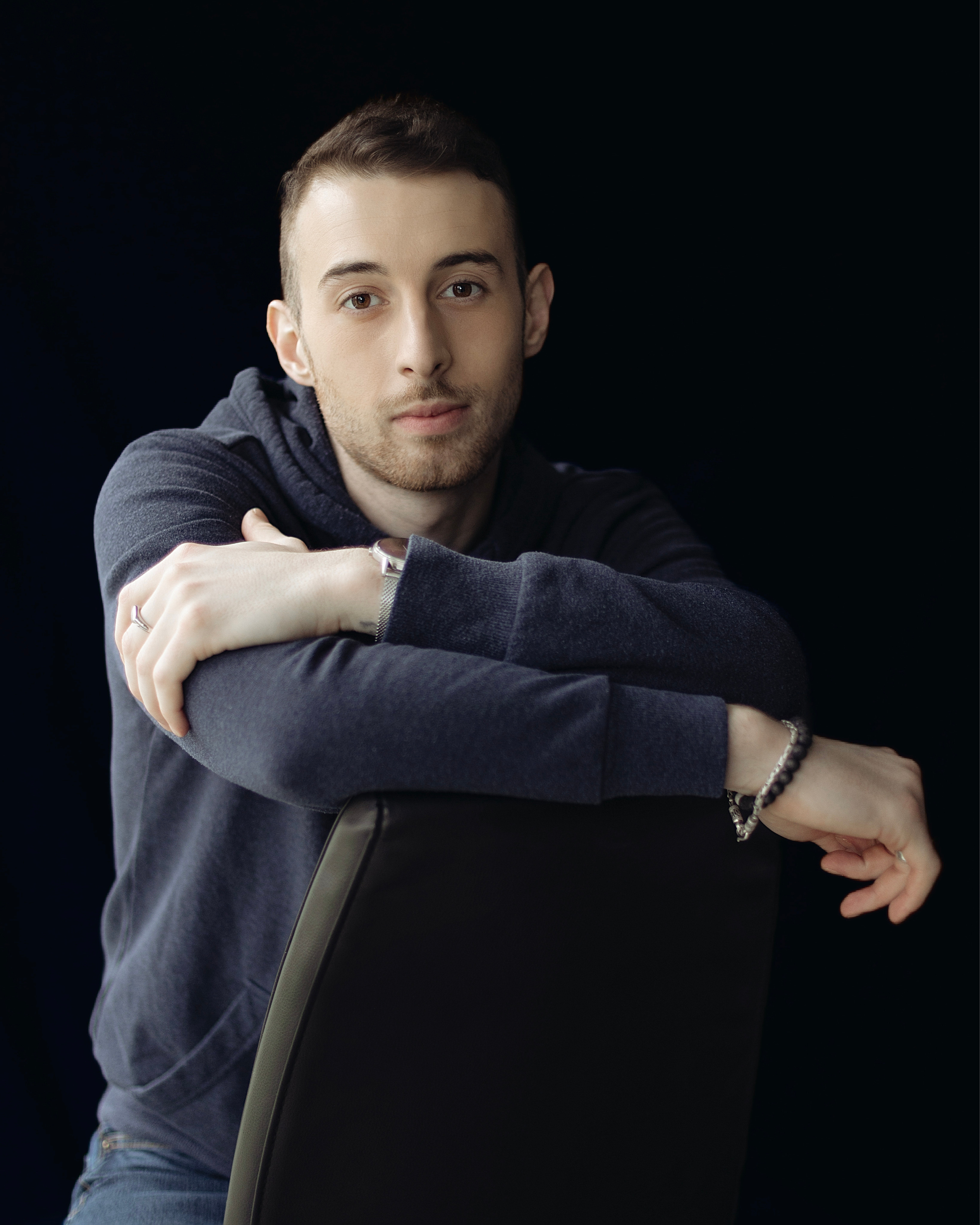 Алекс / Ньон, Швейцария. Home