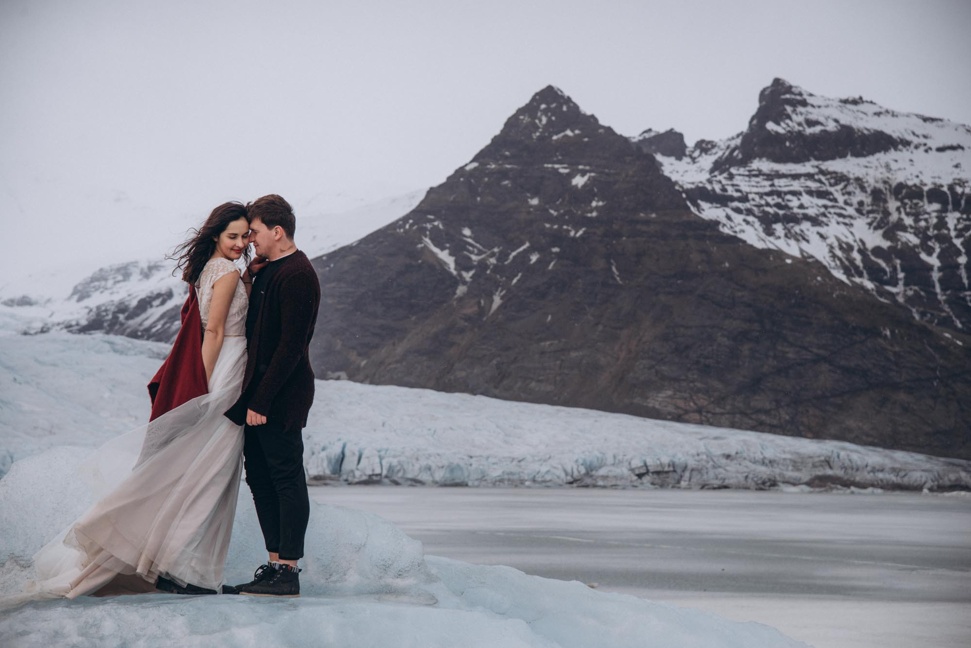 Elopement in Iceland. Family Lifestyle Photography