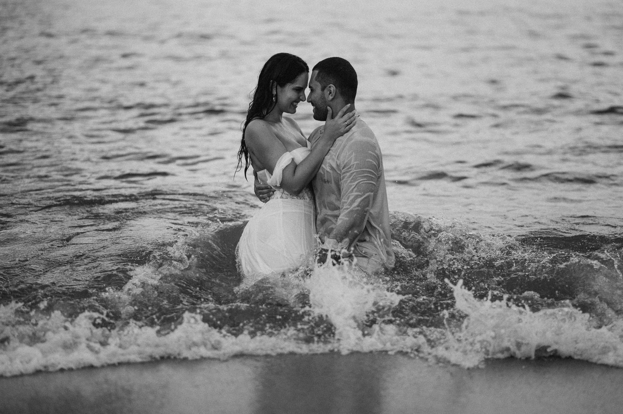 Samantha & Juliano | Ensaio de Casal na Praia de Ubatuba