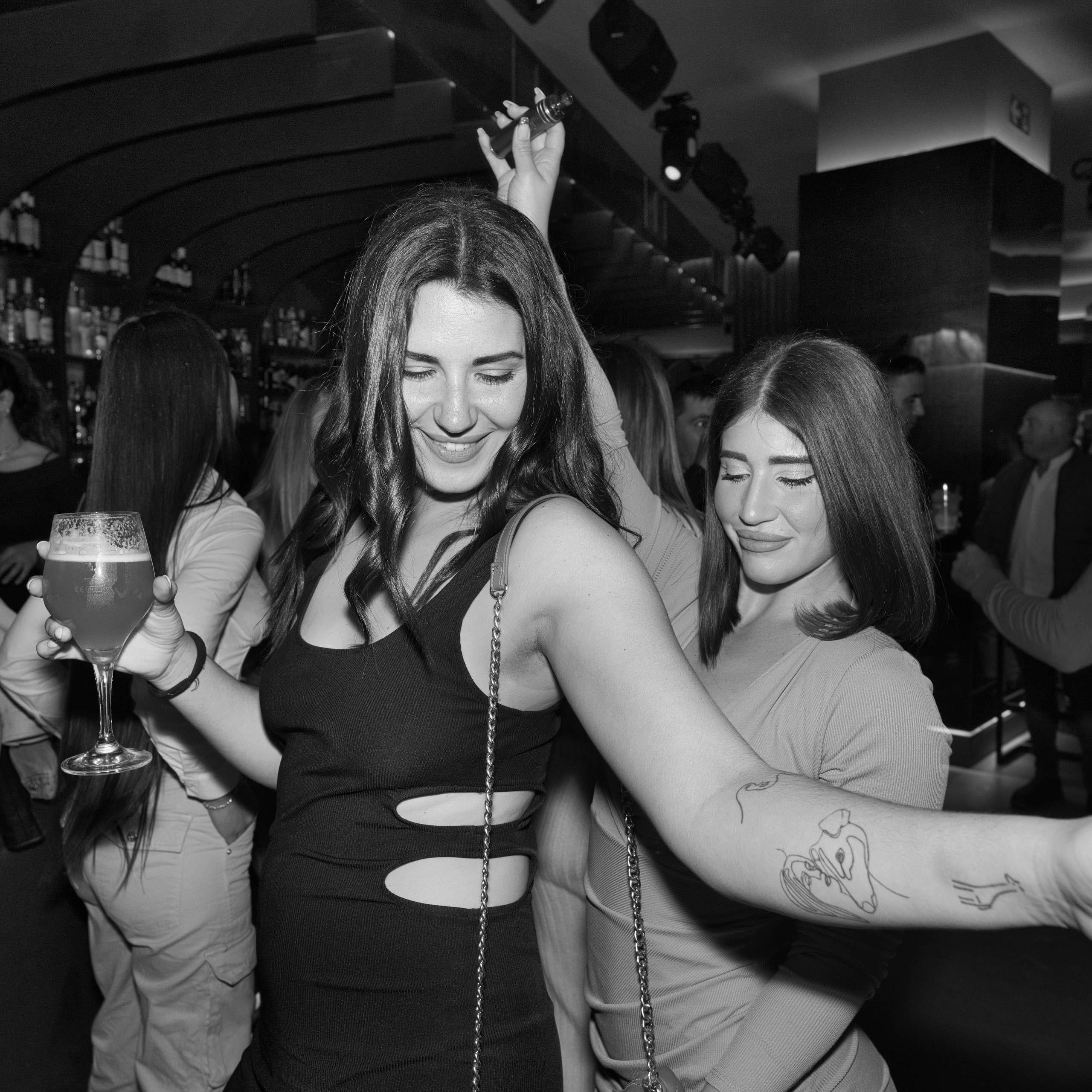 Fotografía profesional de eventos nocturnos y fiestas en Córdoba.