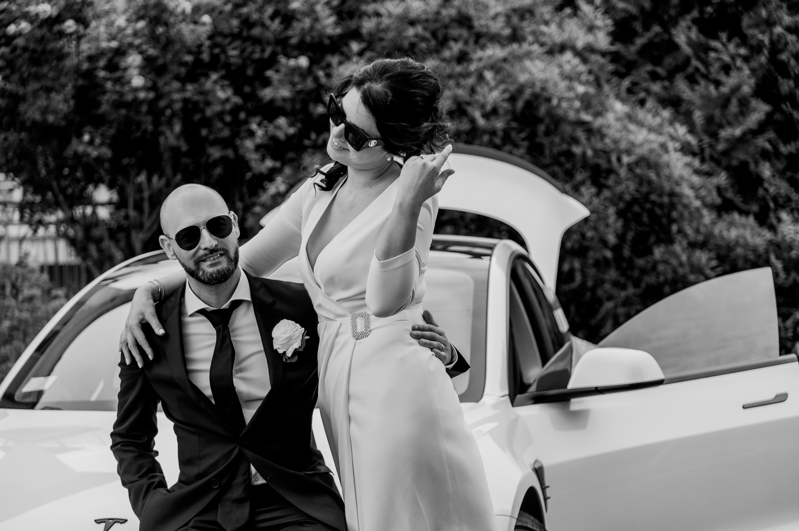 Classic civil wedding (b/w portrait) in Luxembourg city center. Photographer in Luxembourg Tanita