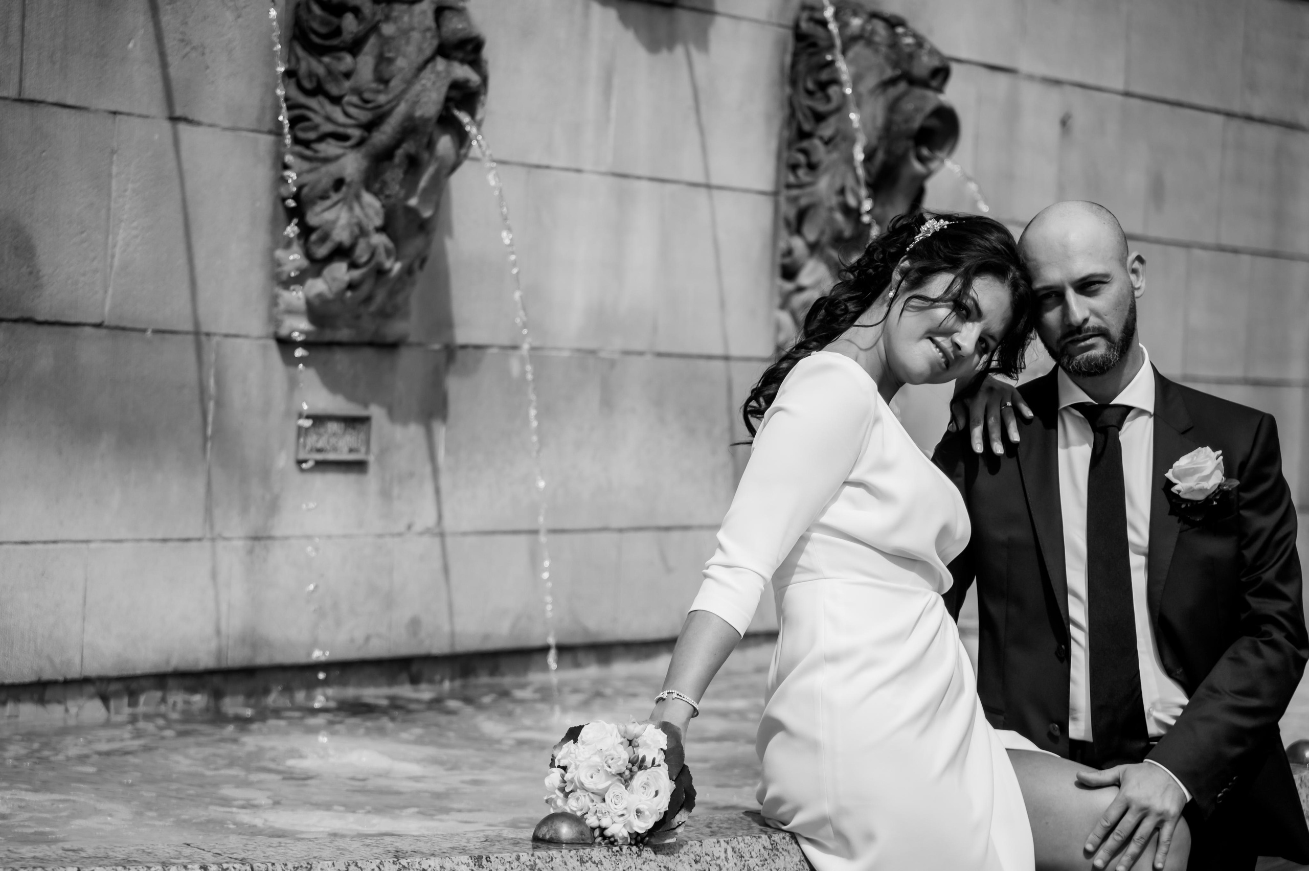 Classic civil wedding (b/w portrait) in Luxembourg city center. Photographer in Luxembourg Tanita