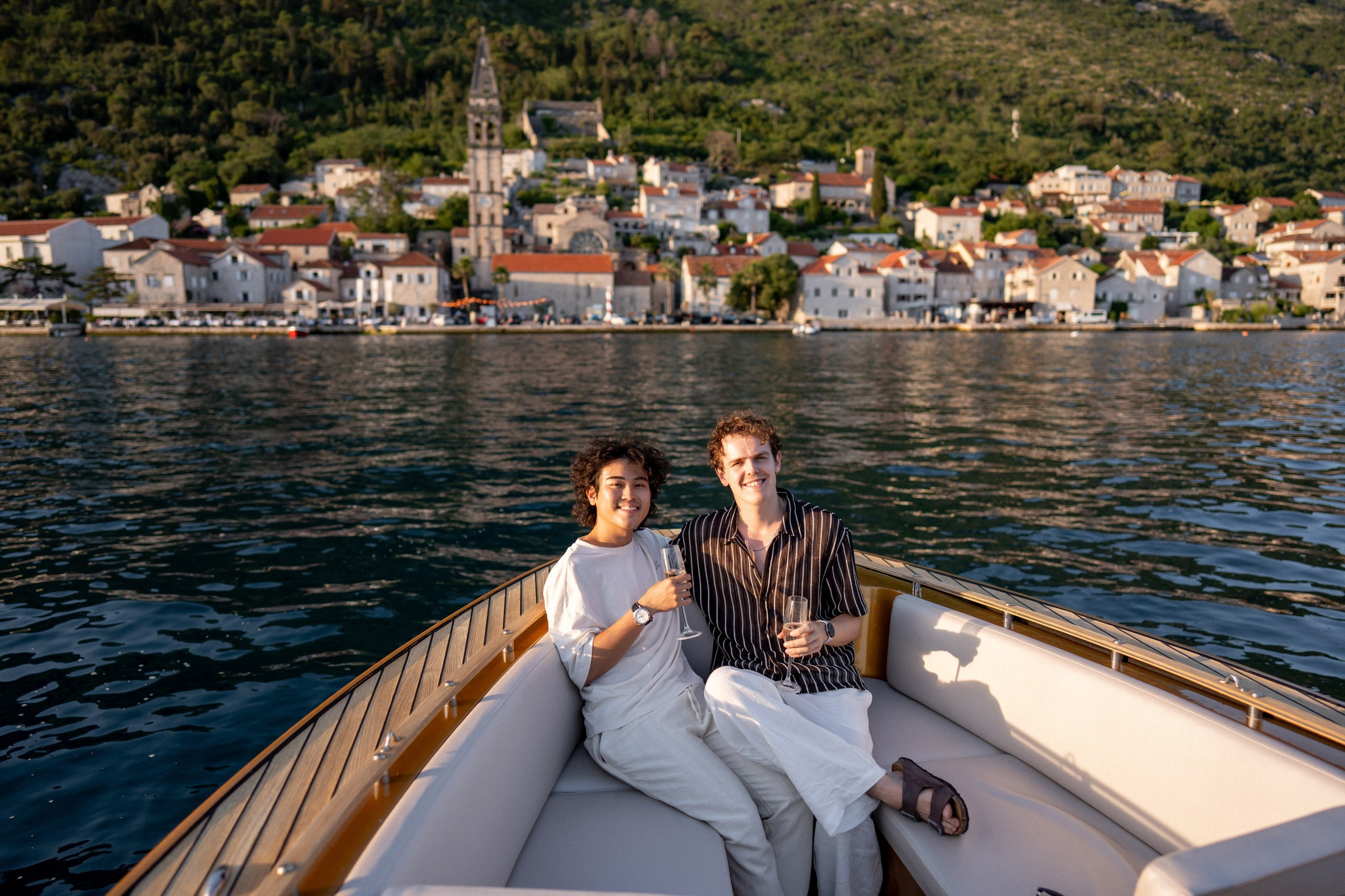 Perast Boat Proposal. Trouwfotograaf & videograaf in Montenegro | Maria & Vasilii