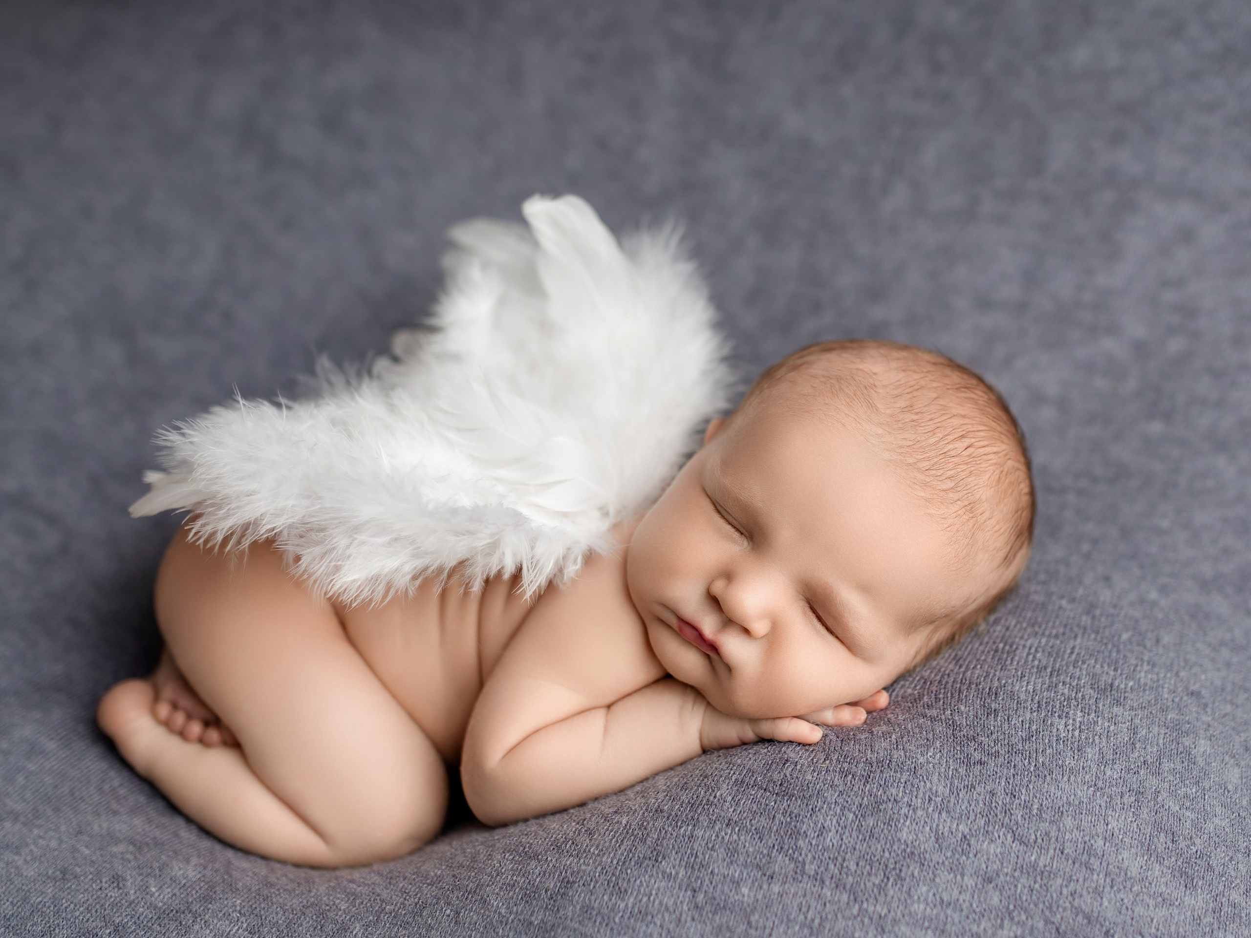 Esu Aleksandra naujagimių ir kudikių fotografė iš Vilniaus