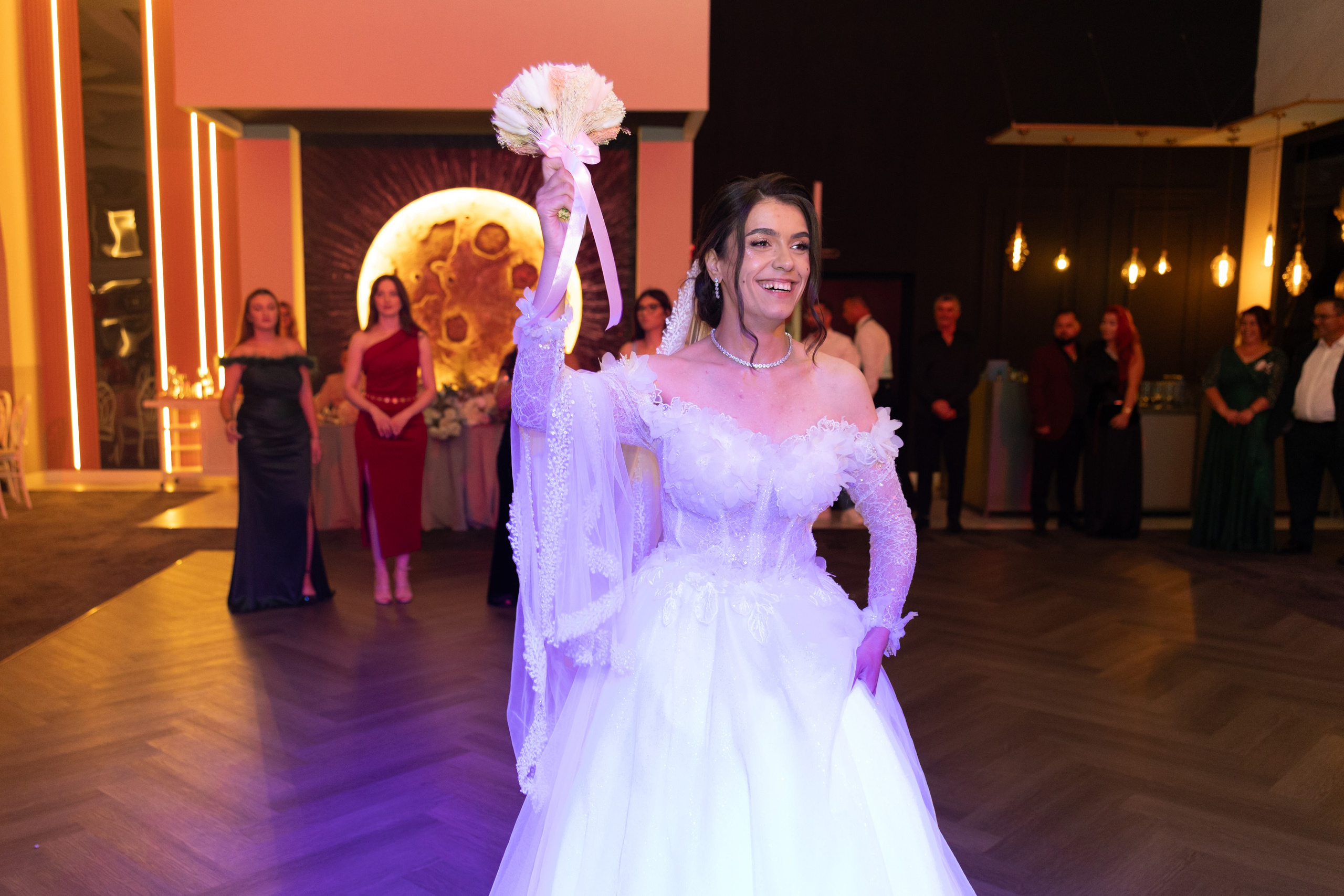 Loredana & Florinel. Fotograf de nunta — Ionut Belea din Calarasi, dar si evenimente corporate din Romania