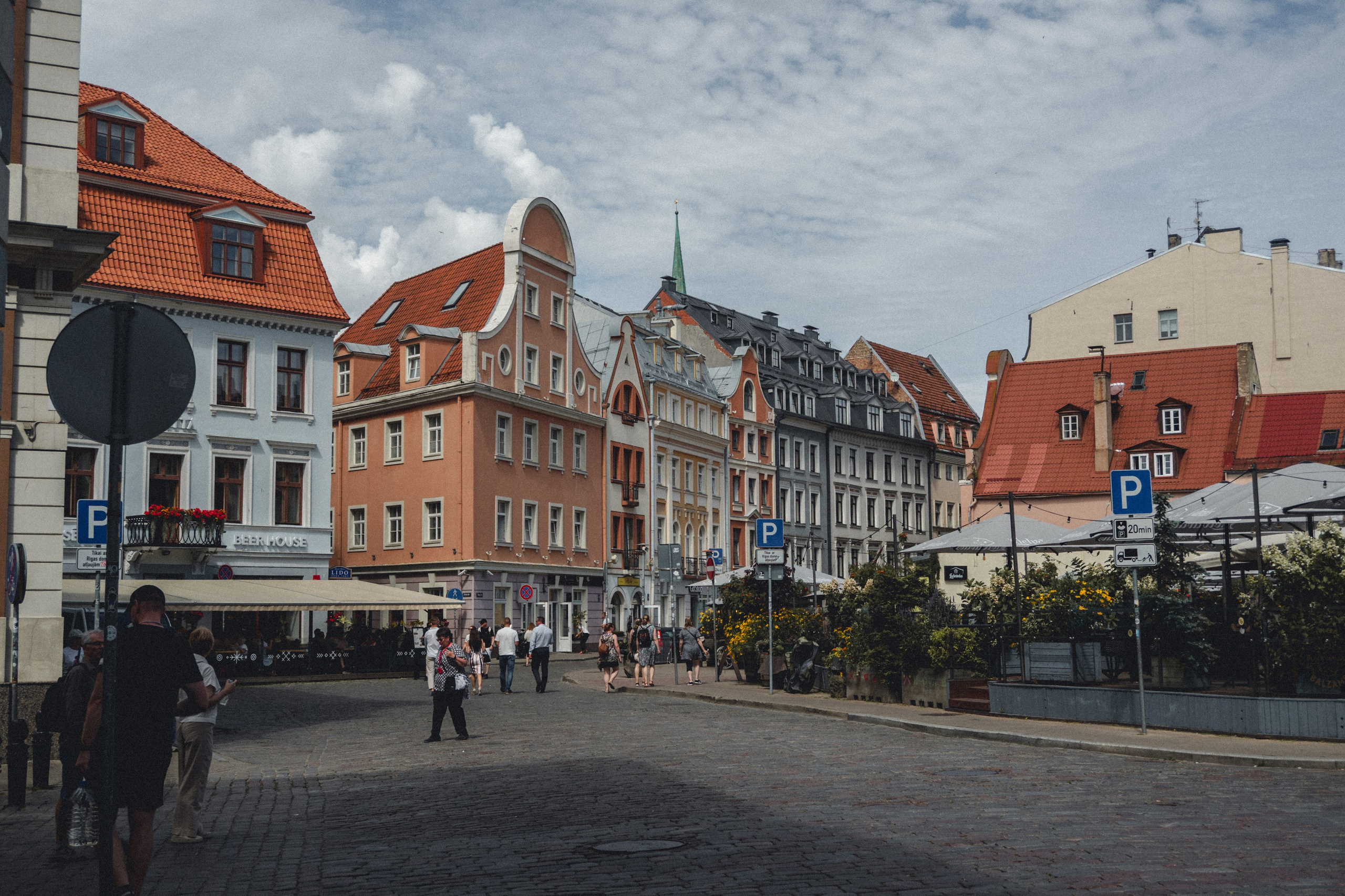 Voyage à Riga. Photographe sur Cote d’Azur. Portraits de familles, couples, enfants, événements