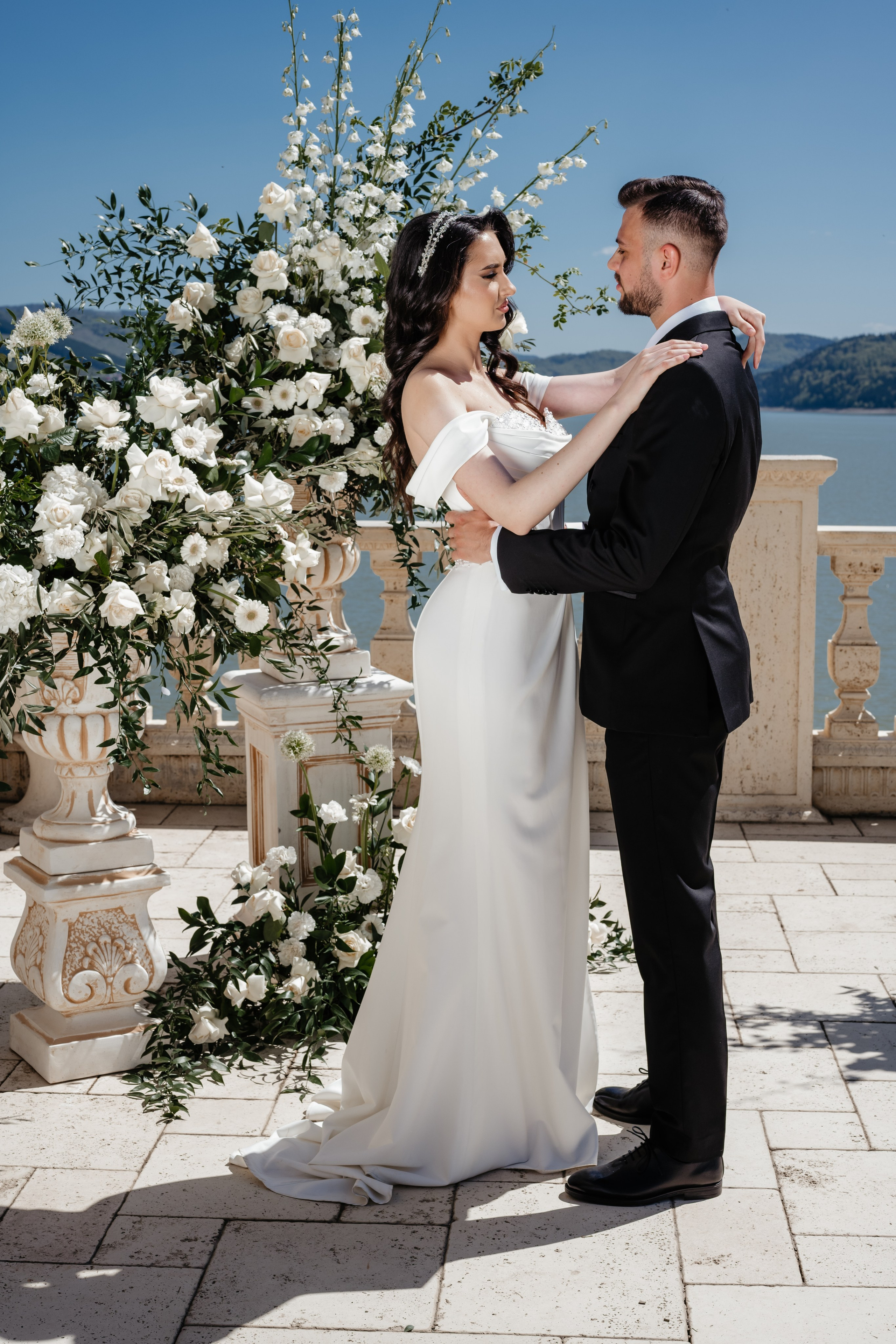 Nunta Bianca si Gilbert, Gradinile Romane, Piatra Neamt. Ana Maria Dragan Fotograf Evenimente