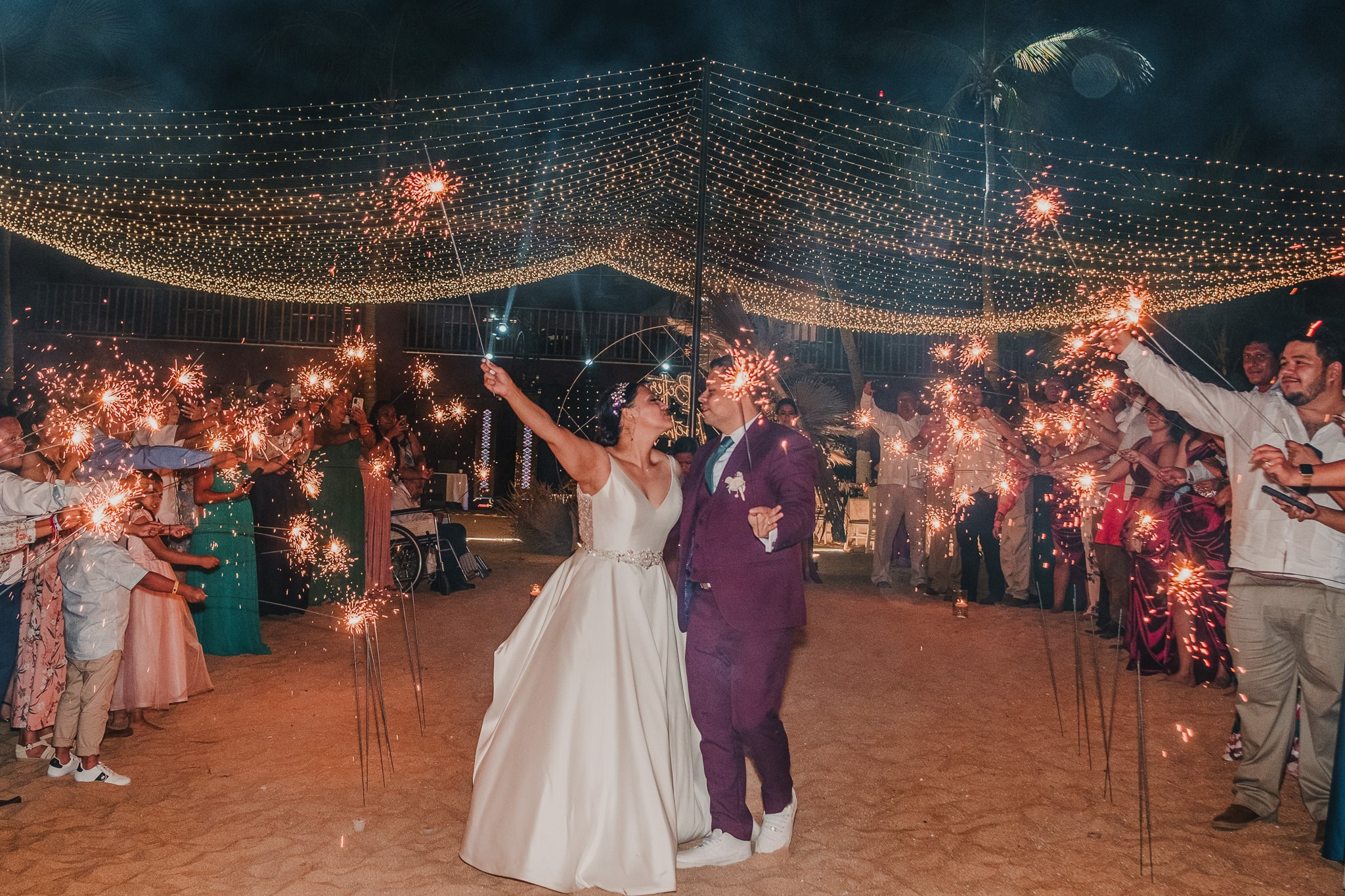 Silvia & Julio / Huatulco. Wedding and family photographer in Mexico City