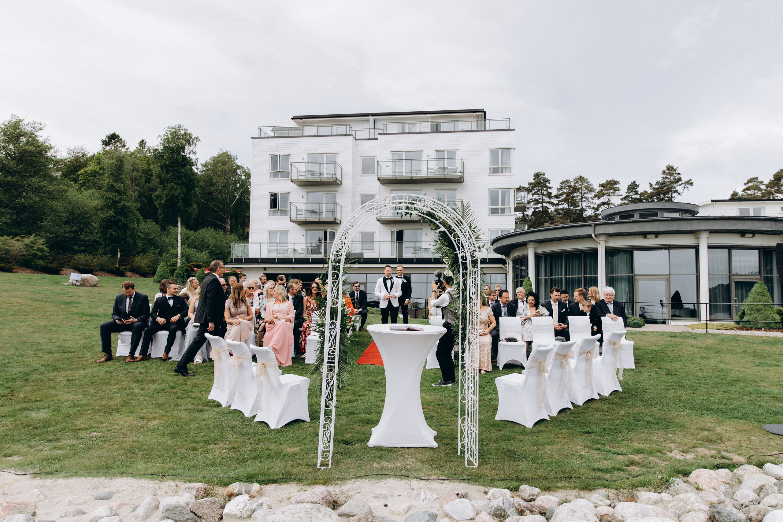 Fotografering av drømmebryllupet ditt i hjertet av Oslo. Bryllupsfotograf i hele Norge