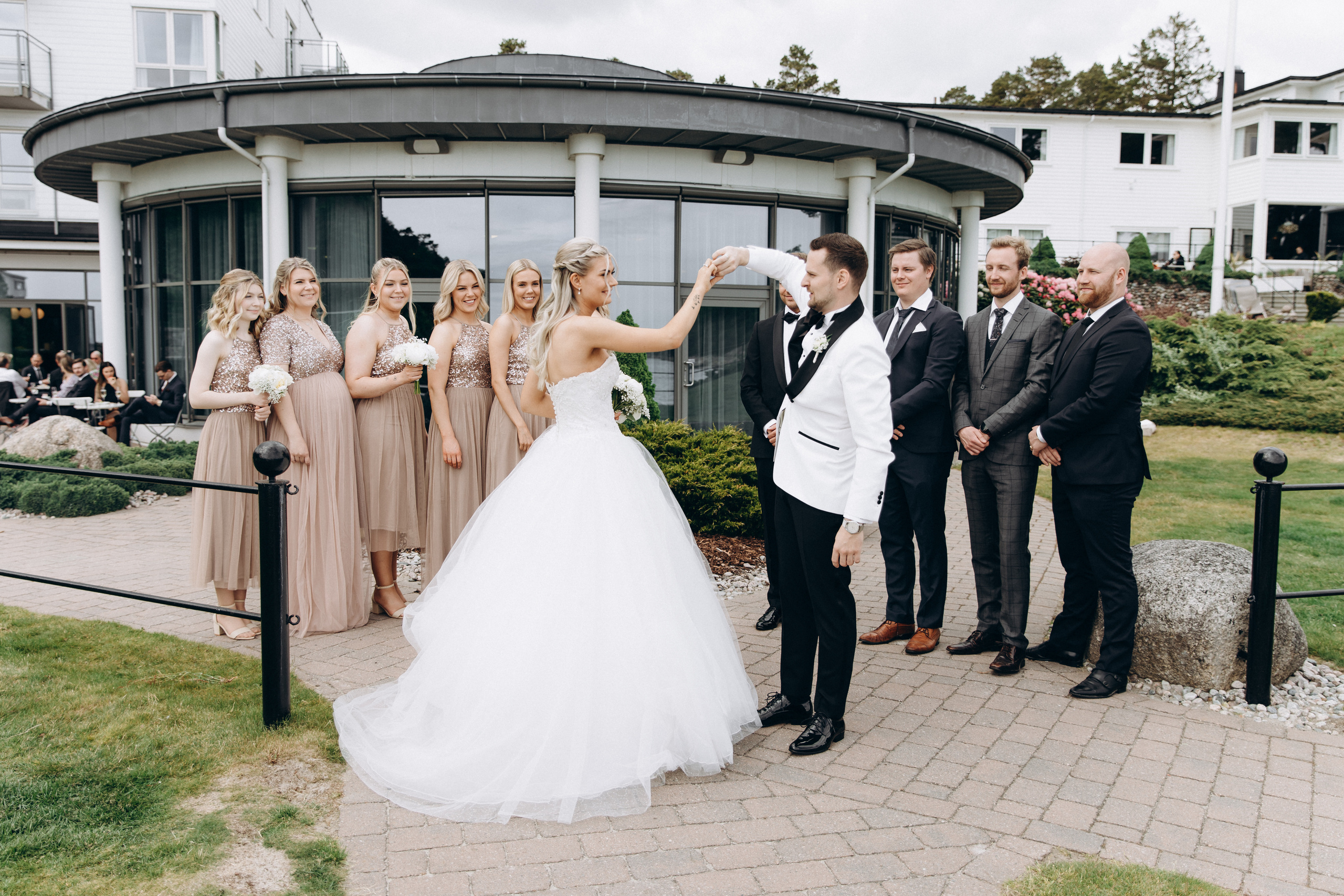 Fotografering av drømmebryllupet ditt i hjertet av Oslo. Bryllupsfotograf i hele Norge