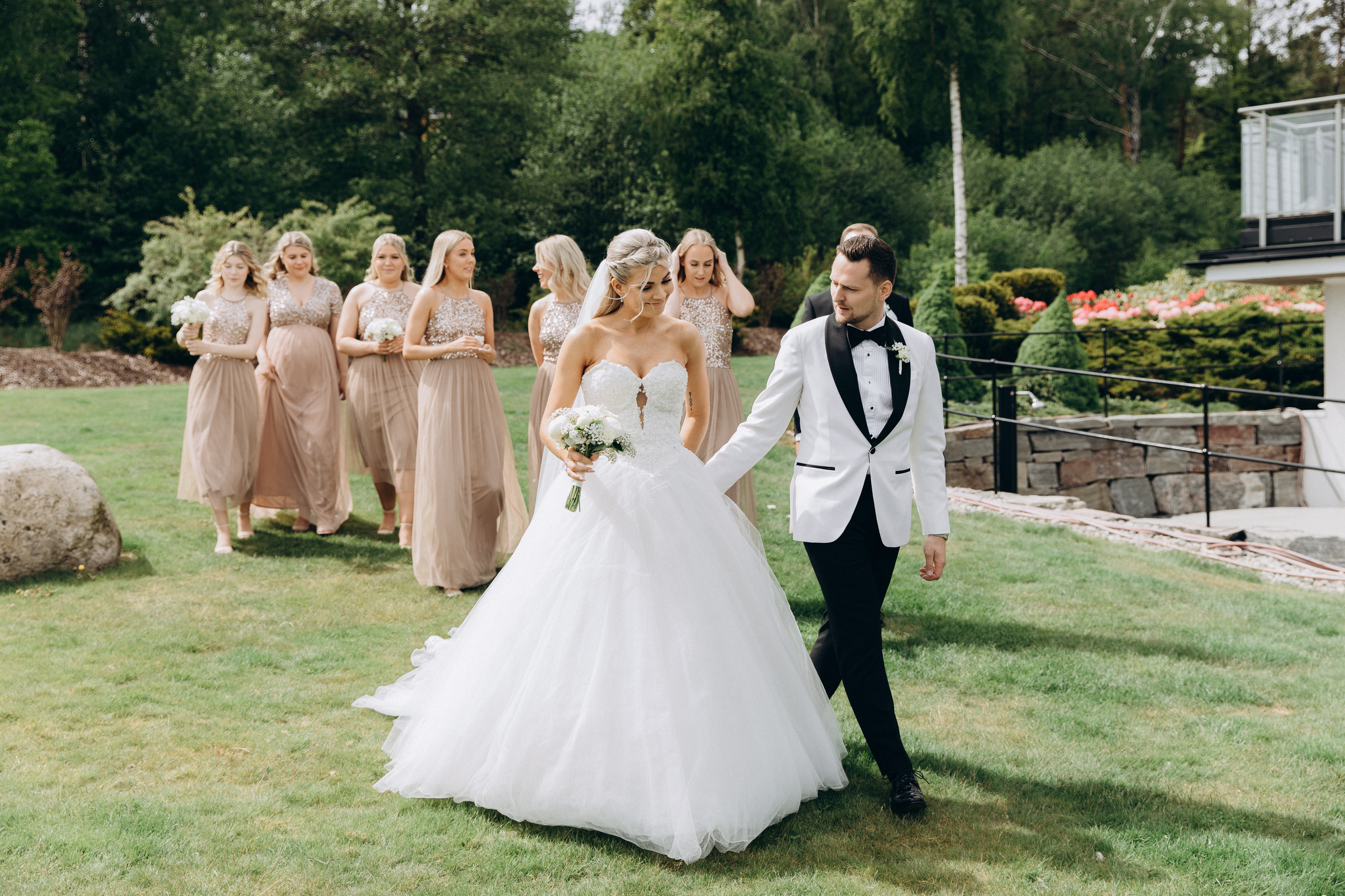 Fotografering av drømmebryllupet ditt i hjertet av Oslo. Bryllupsfotograf i hele Norge