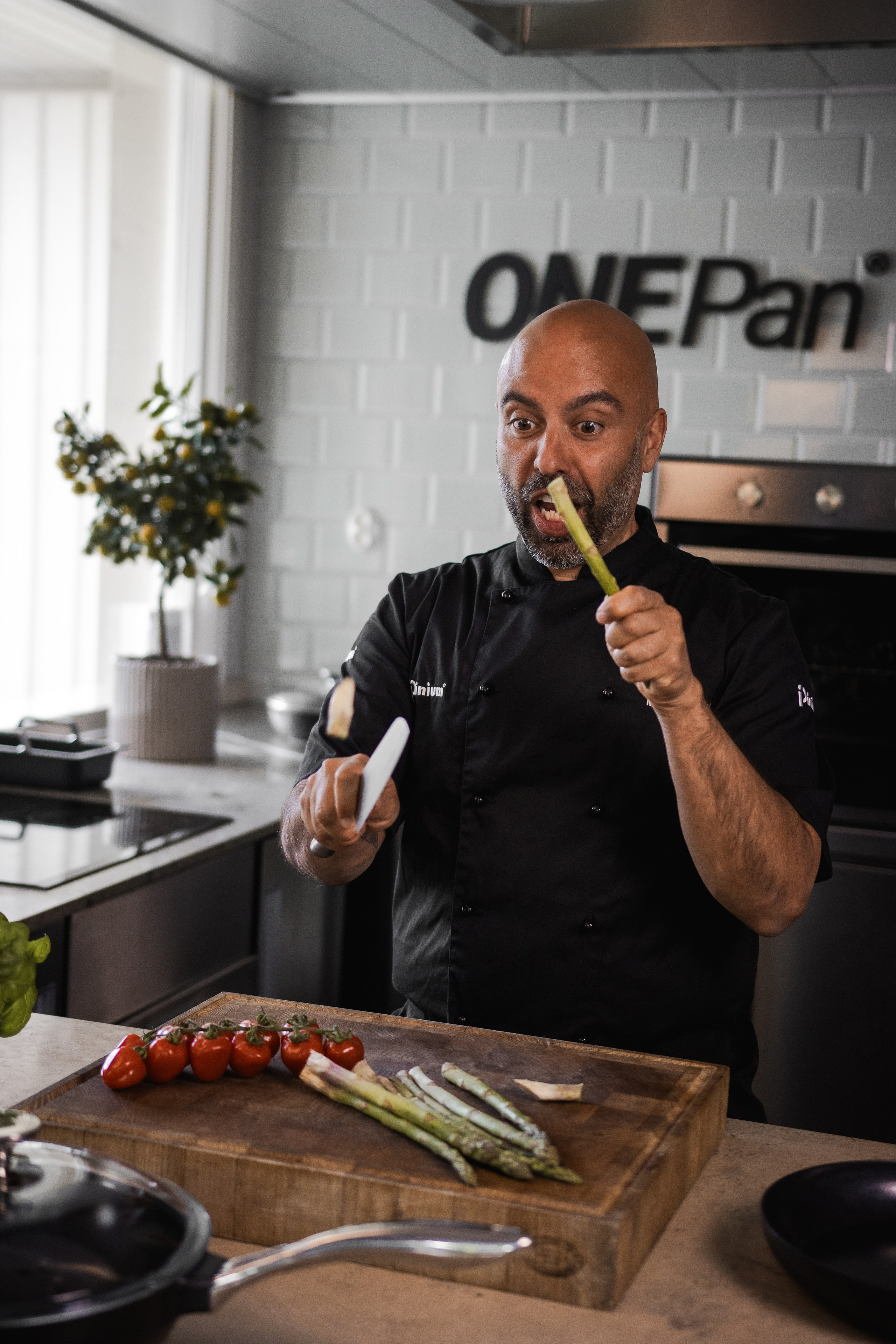 OnePan. Photographer in Gothenburg Aleksandra Stroganova