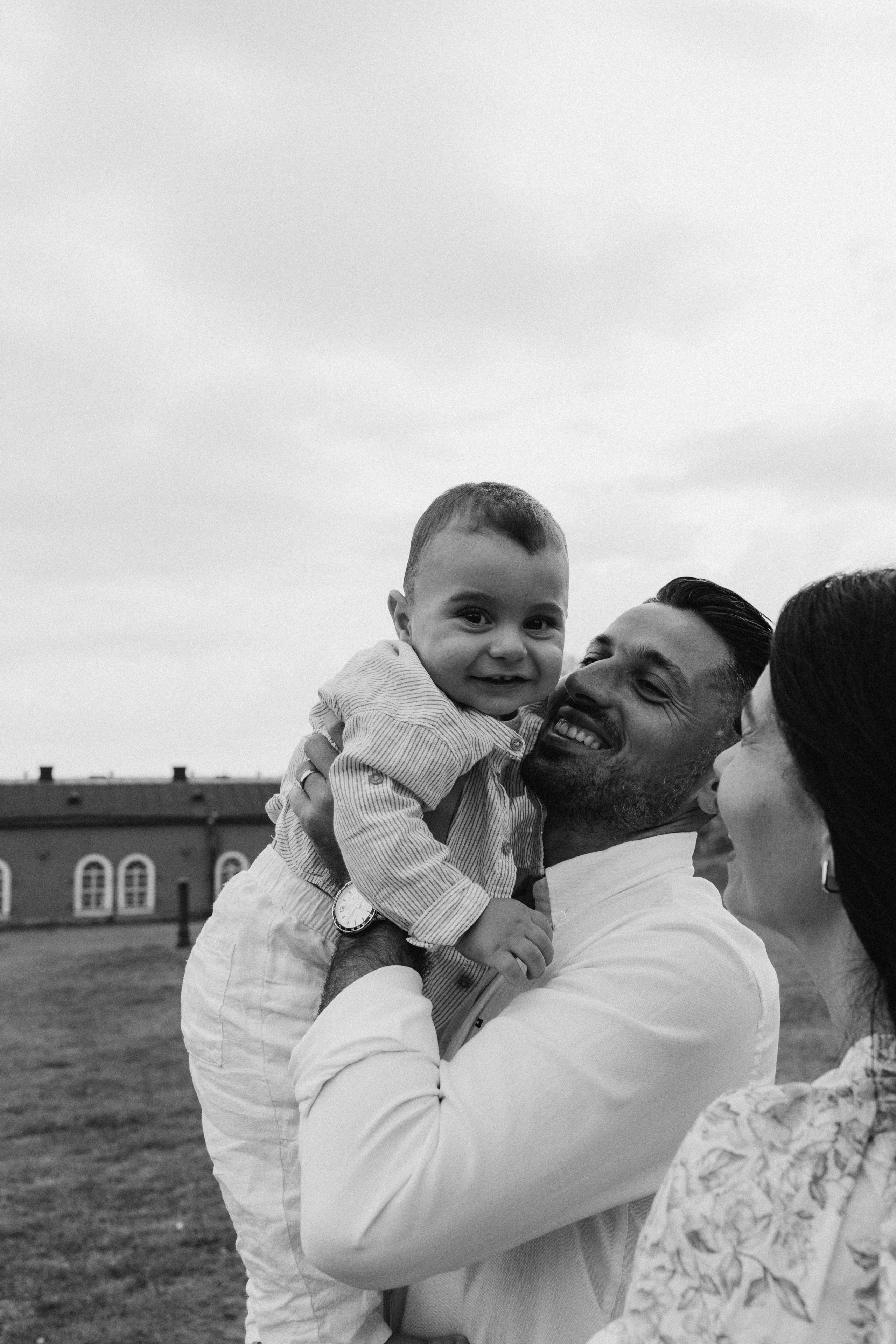 Summer. Wedding and potrait photographer in Helsinki Vickan O