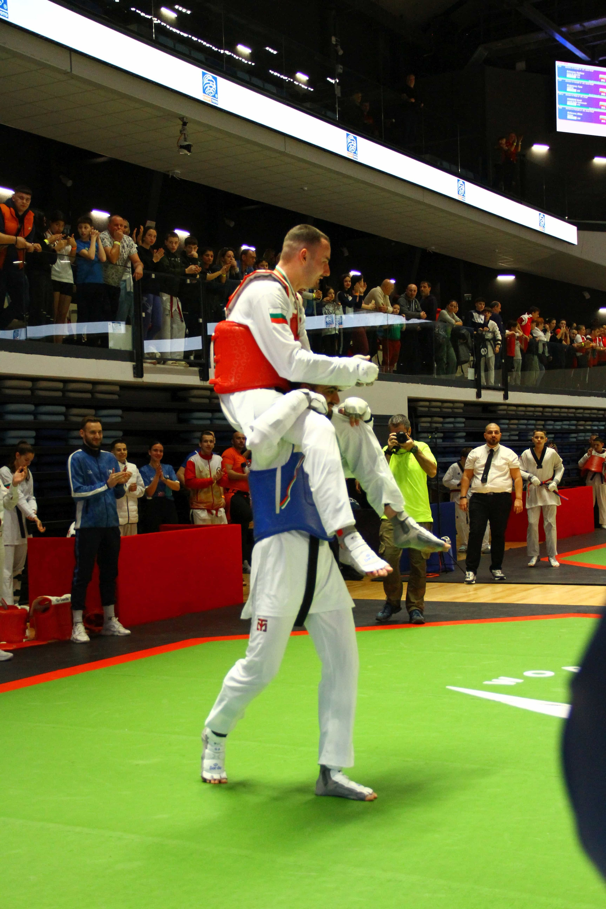 Снимки: PhotoAdrenaline.com