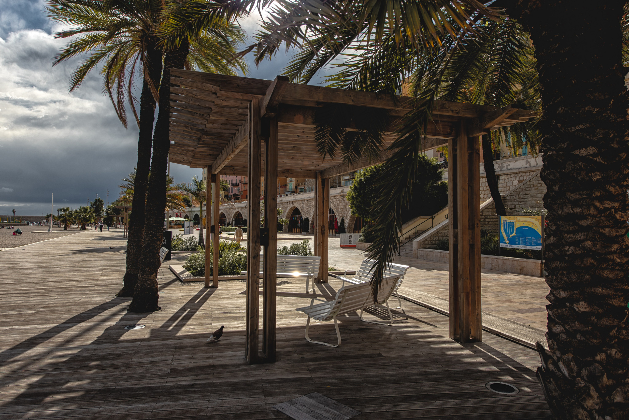 Menton. Photographe sur Cote d’Azur. Portraits de familles, couples, enfants, événements