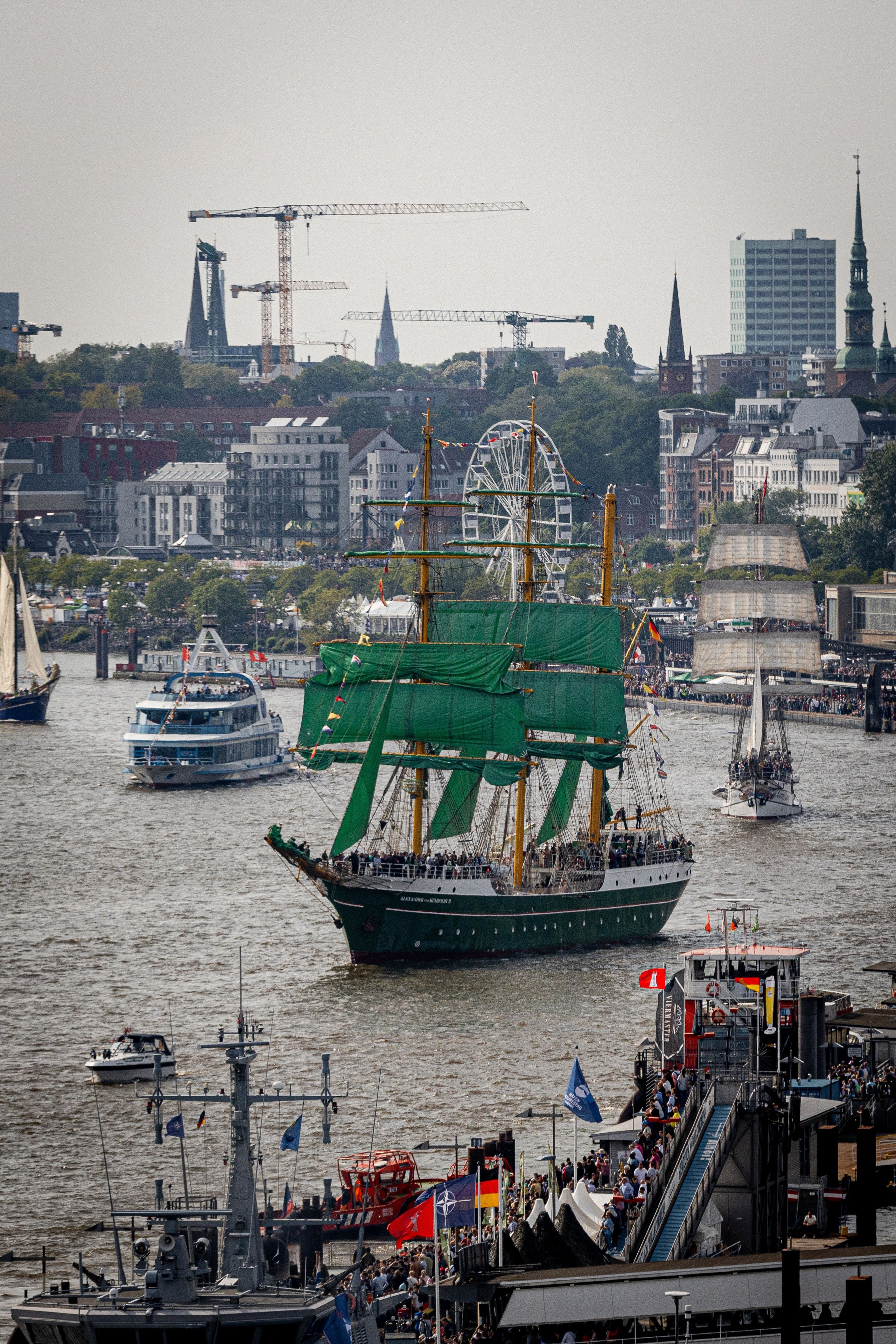 Hafengeburtstag 2024. Фотограф в Германии — Михаэль Барон