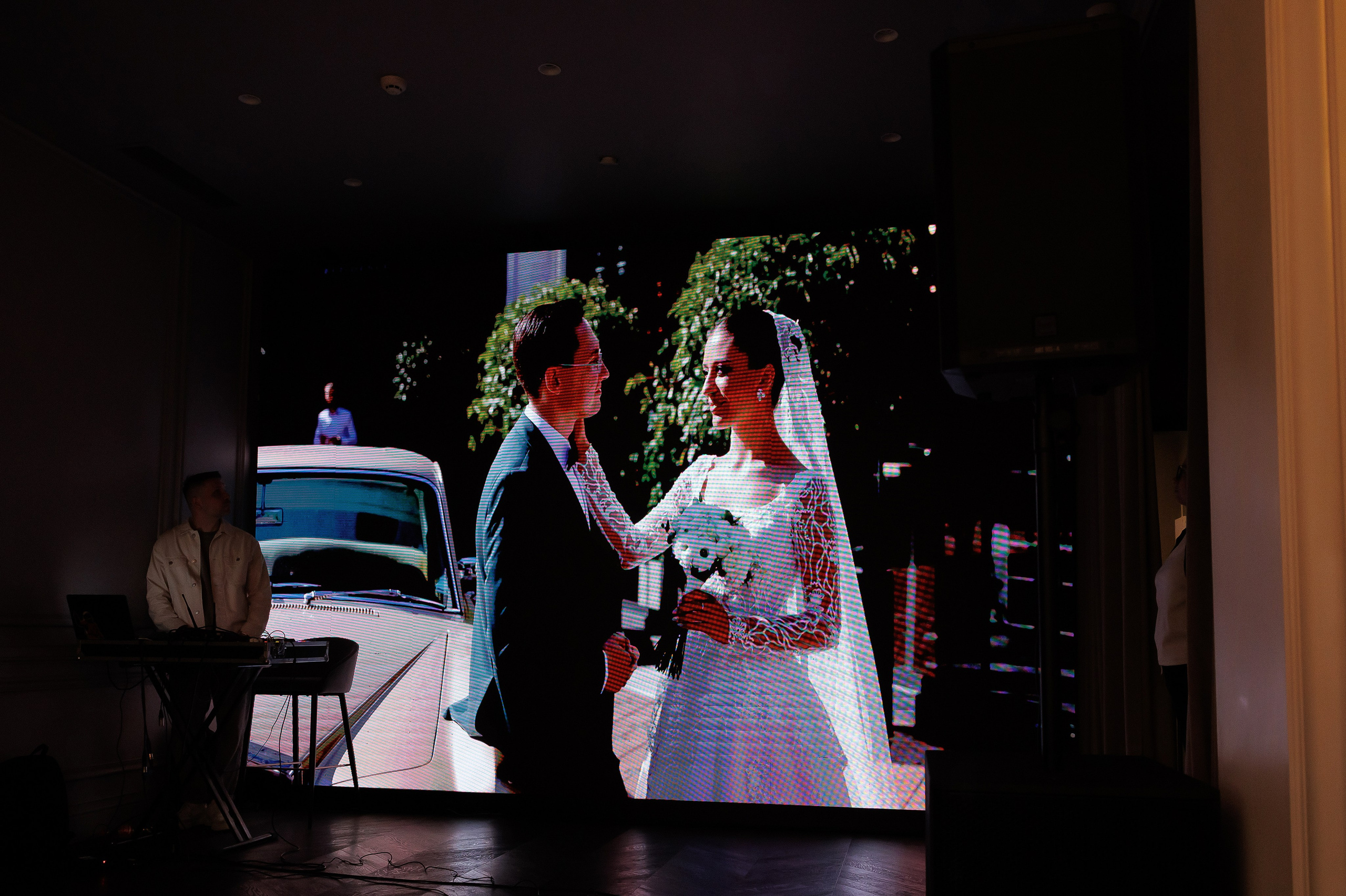 Serghei & Erica — Queen Residence. Servicii Foto și Video 067188353