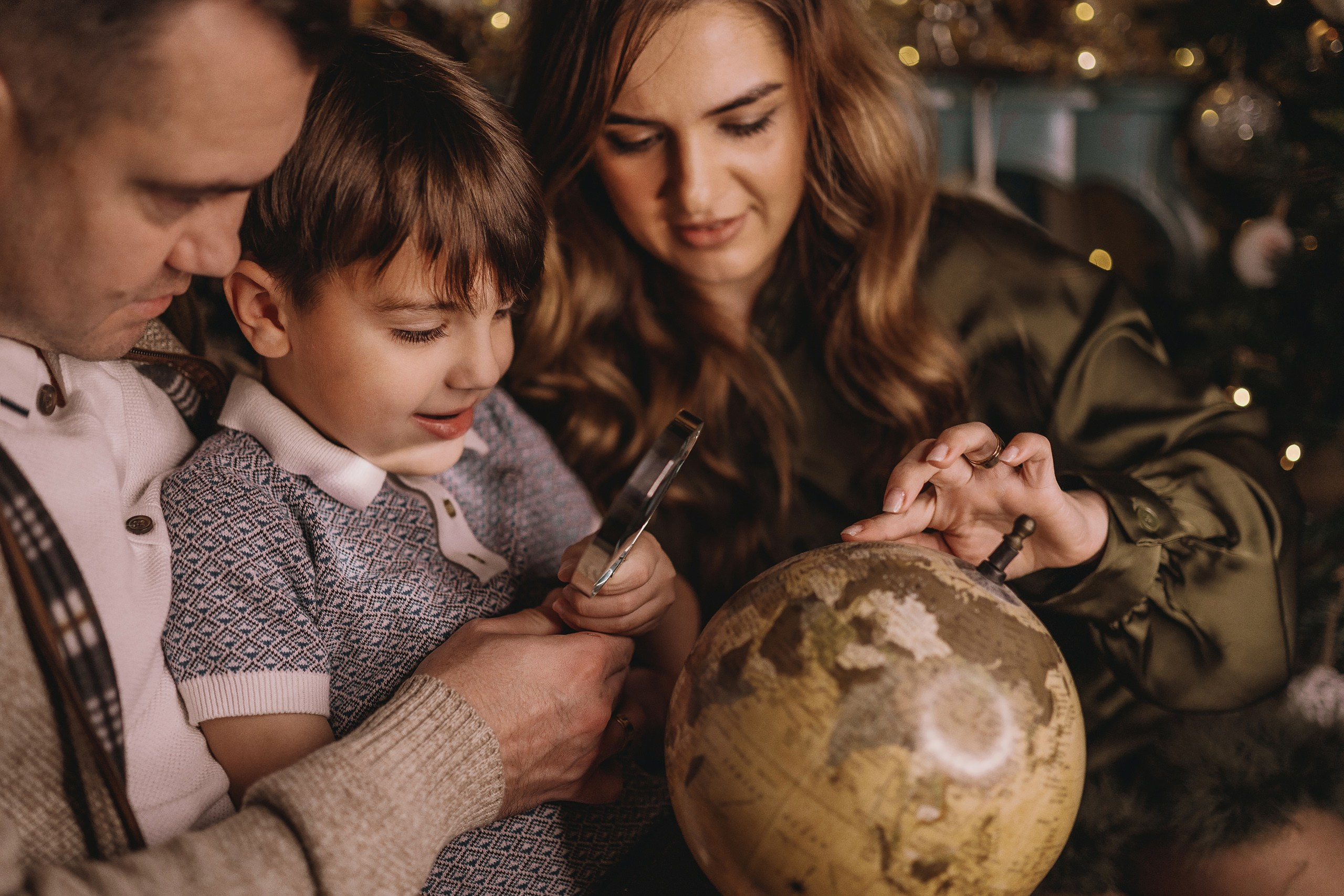 11.28.2025 Christmas Photoshoot. Wedding family event photographer in Chicago Nick Yushevich