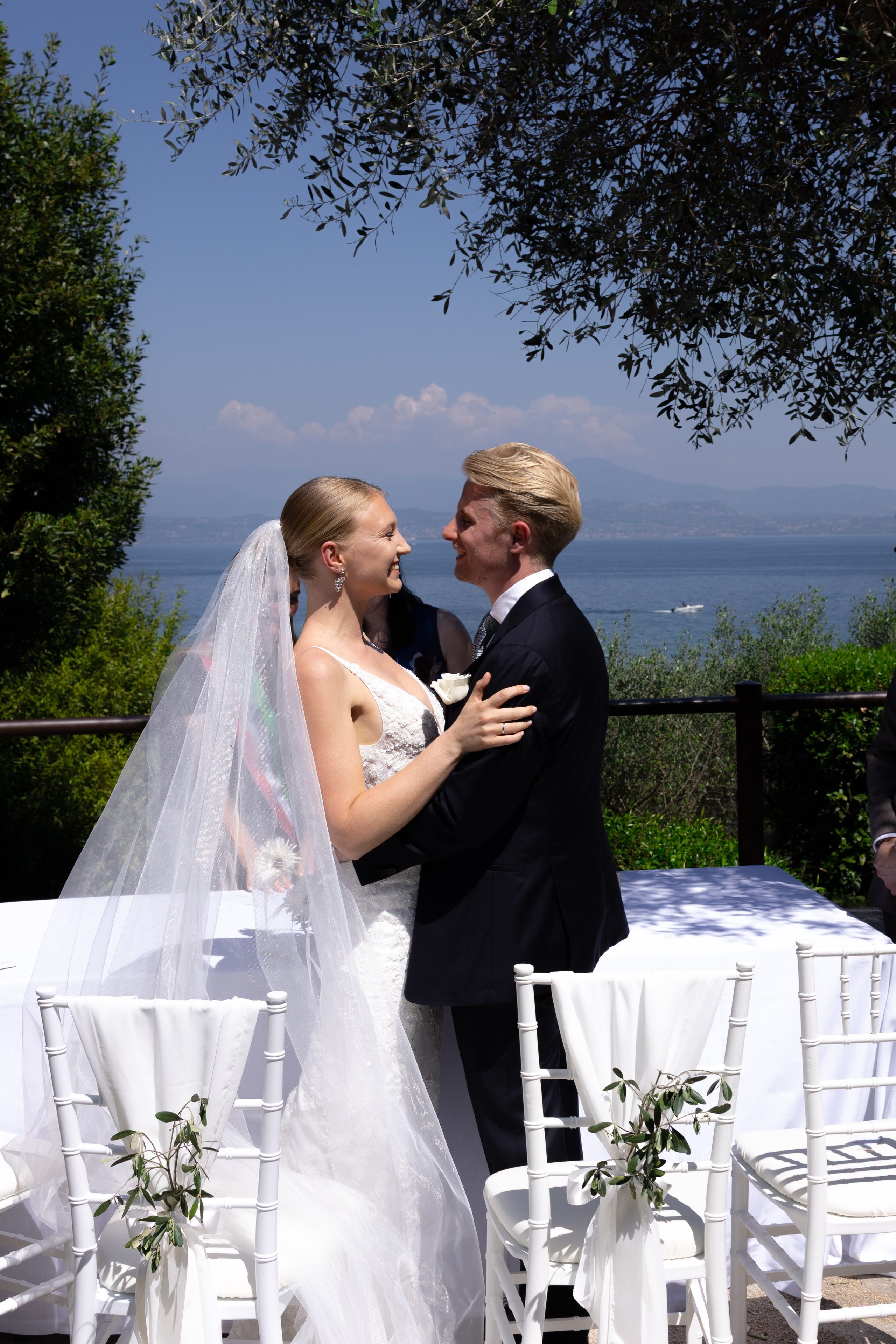 C&J. Garda Lake Wedding Planner