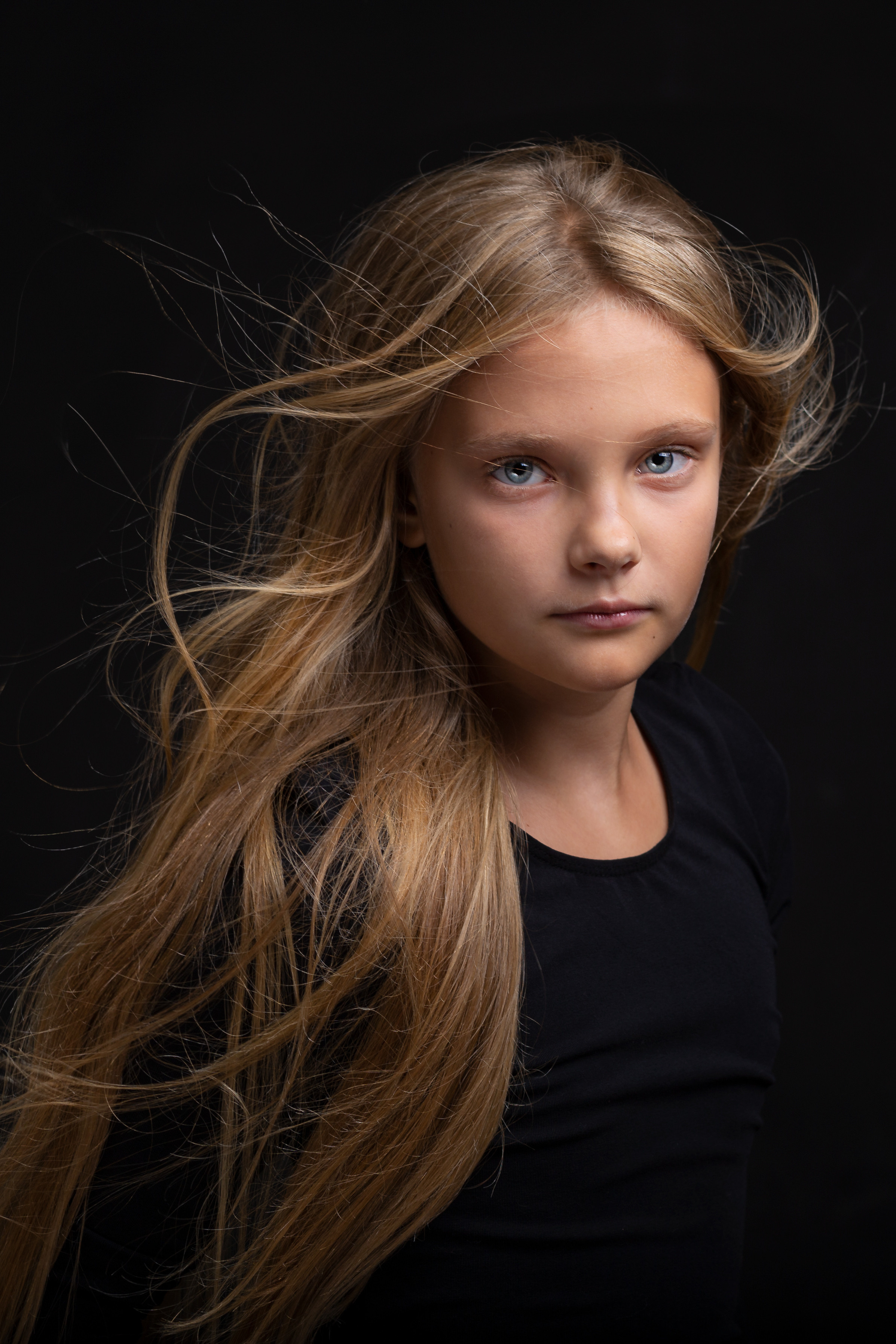 Детски тематични фотосесии. Фотограф Бургас. Фотосесии в студио и на открито, портрети, заснемане