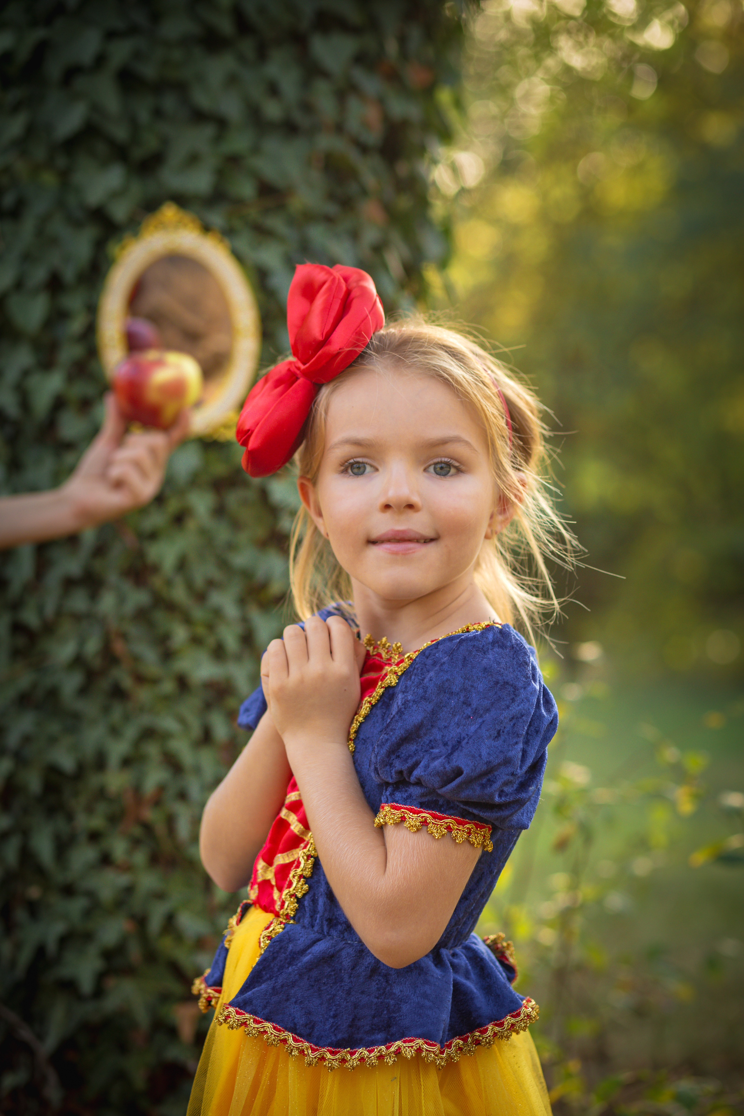 Детски тематични фотосесии. Фотограф Бургас. Фотосесии в студио и на открито, портрети, заснемане