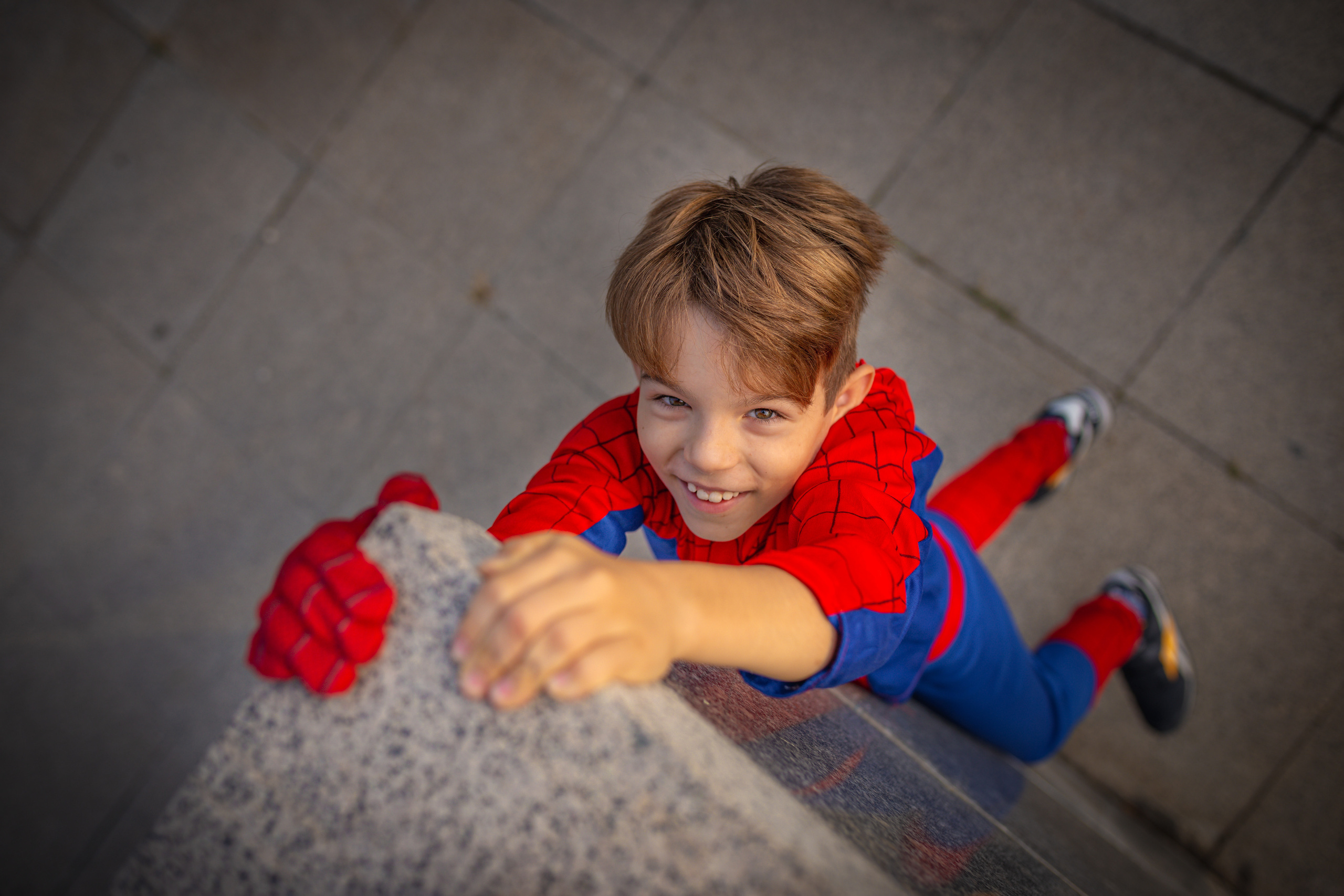 Детски тематични фотосесии. Фотограф Бургас. Фотосесии в студио и на открито, портрети, заснемане