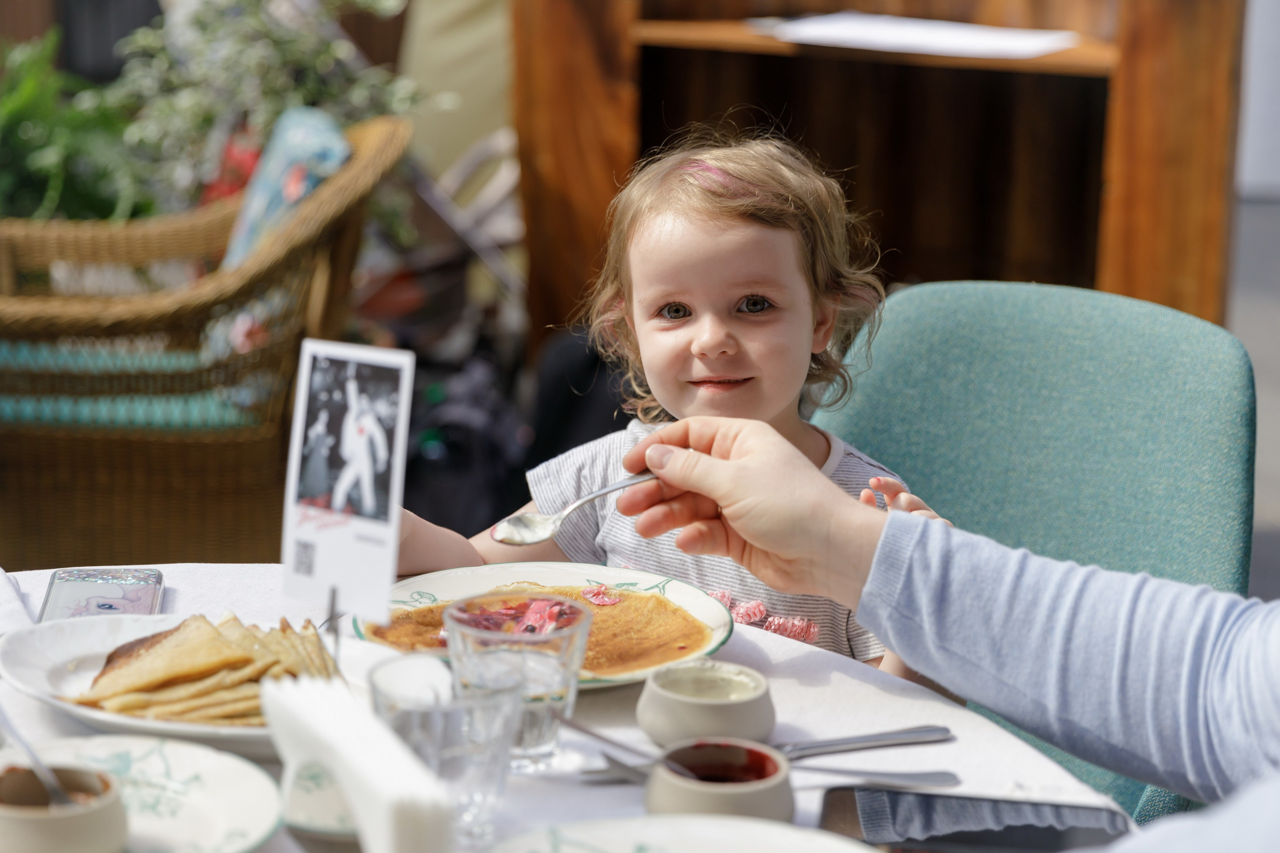 Maslenitsa at Babushka Restaurant, Dubai 2024. Photographer Anna Curly | Weddings and Events in Dubai