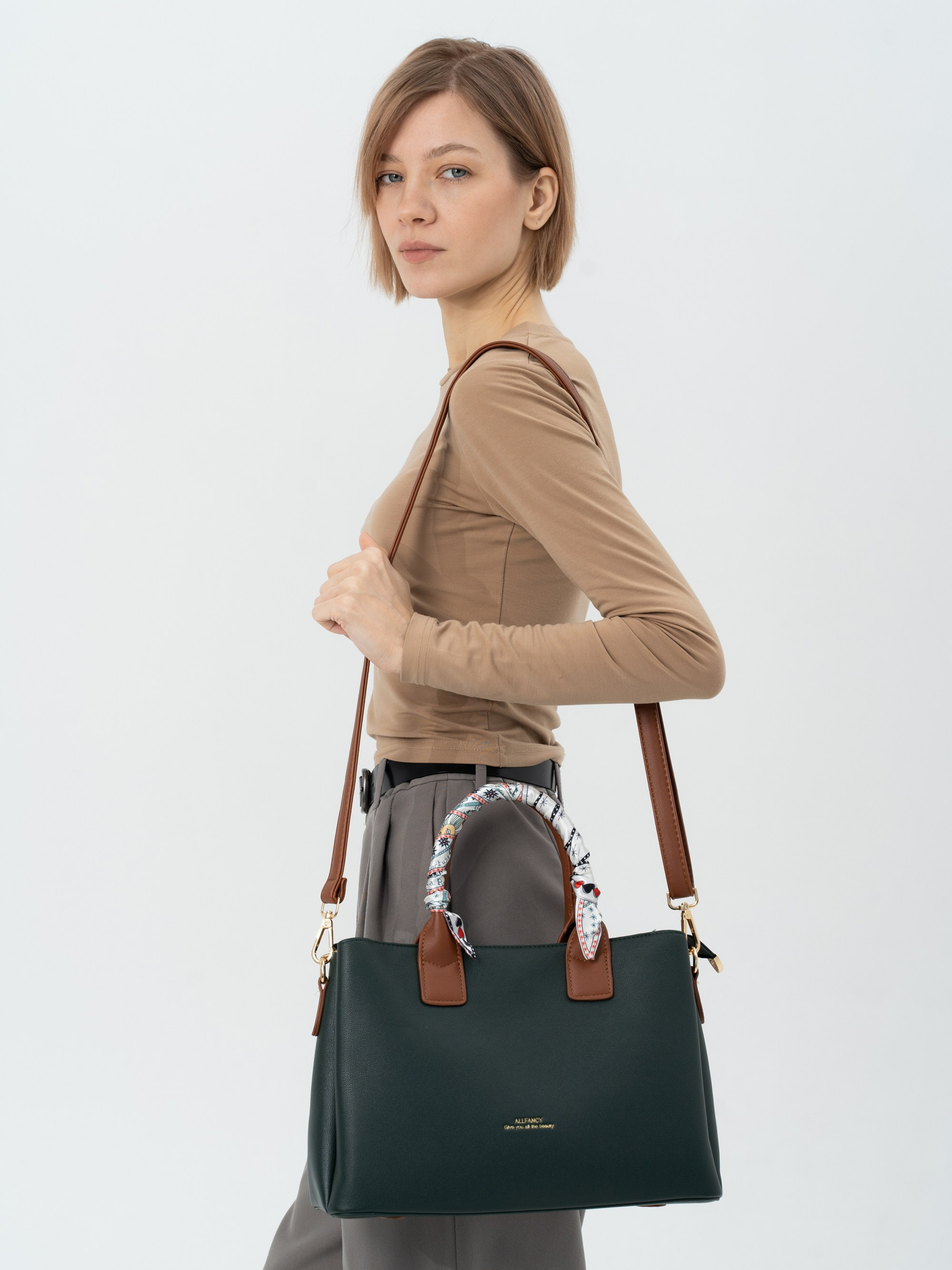 LOOK BOOK. Photo / Vídeo ZARAGOZA