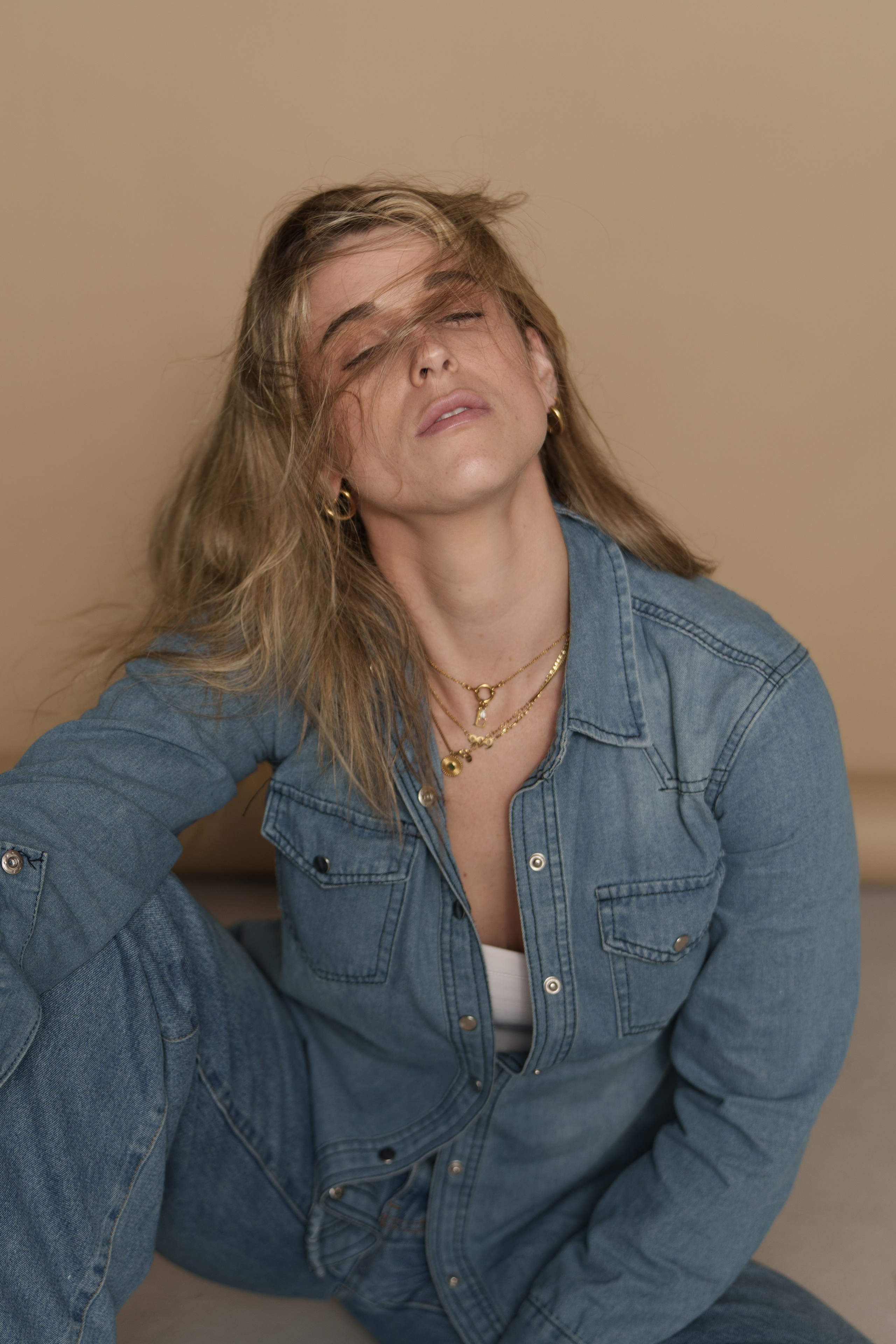 „Kölsch&Shoot“ in Cologne w/ Lisa (Set #2). URBANSTREETFILES.ART