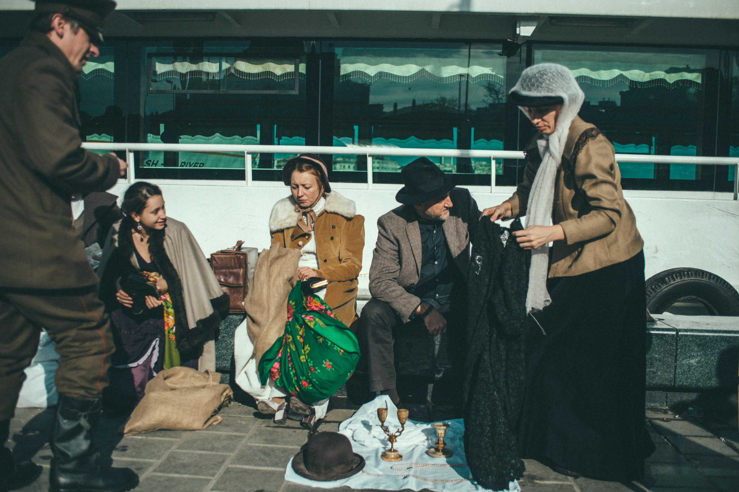 Творческий проект в Стамбуле: «Русские эмигранты. Связь времён». Лайфстайл фотограф в Стамбуле Анатолий. Фотосессии на крышах с чайками