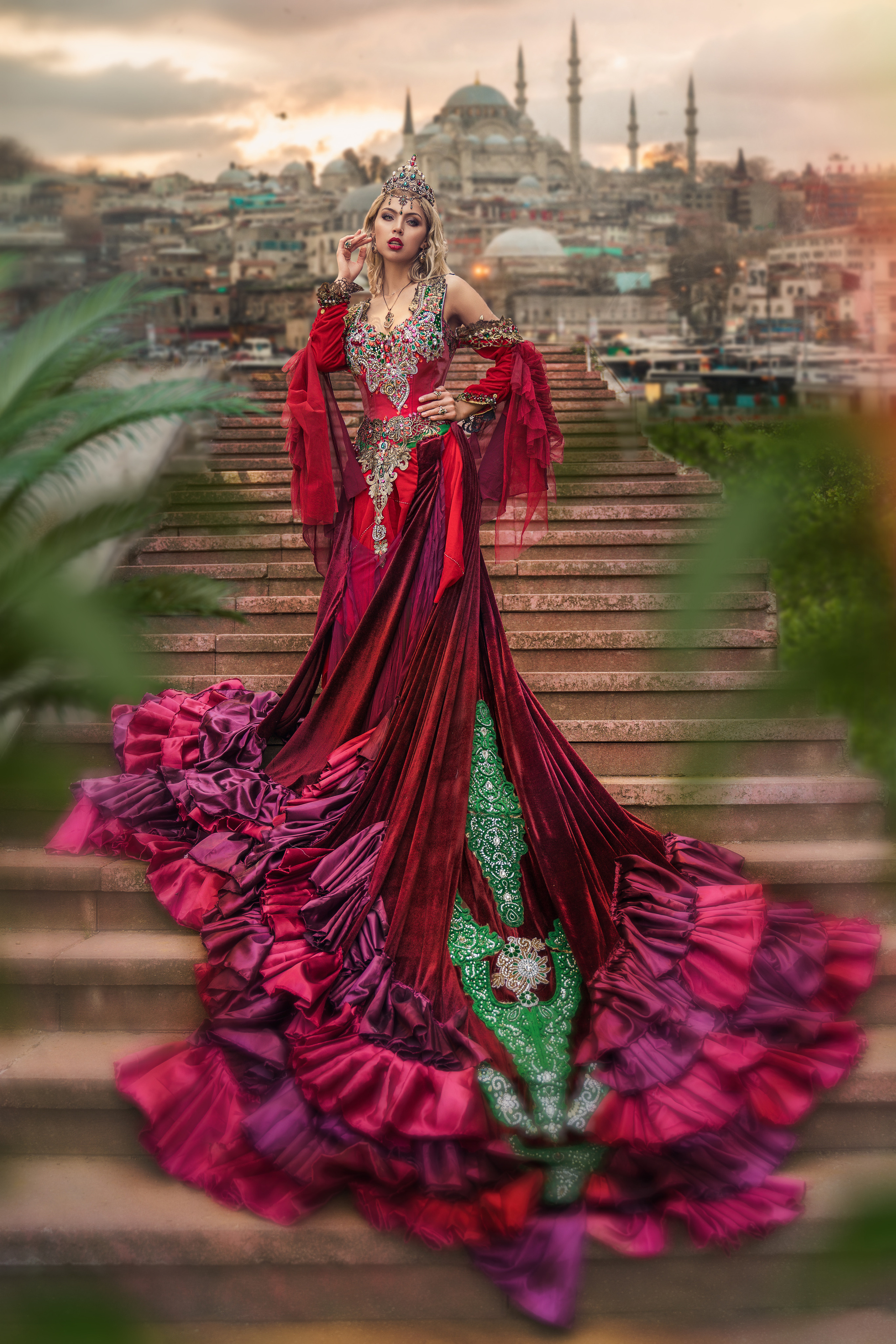 Фотосессии в Стамбуле в стиле «Великолепный век». Wedding, family and lifestyle photographer Anatoly. Photo sessions on rooftops with seagulls. Istanbul