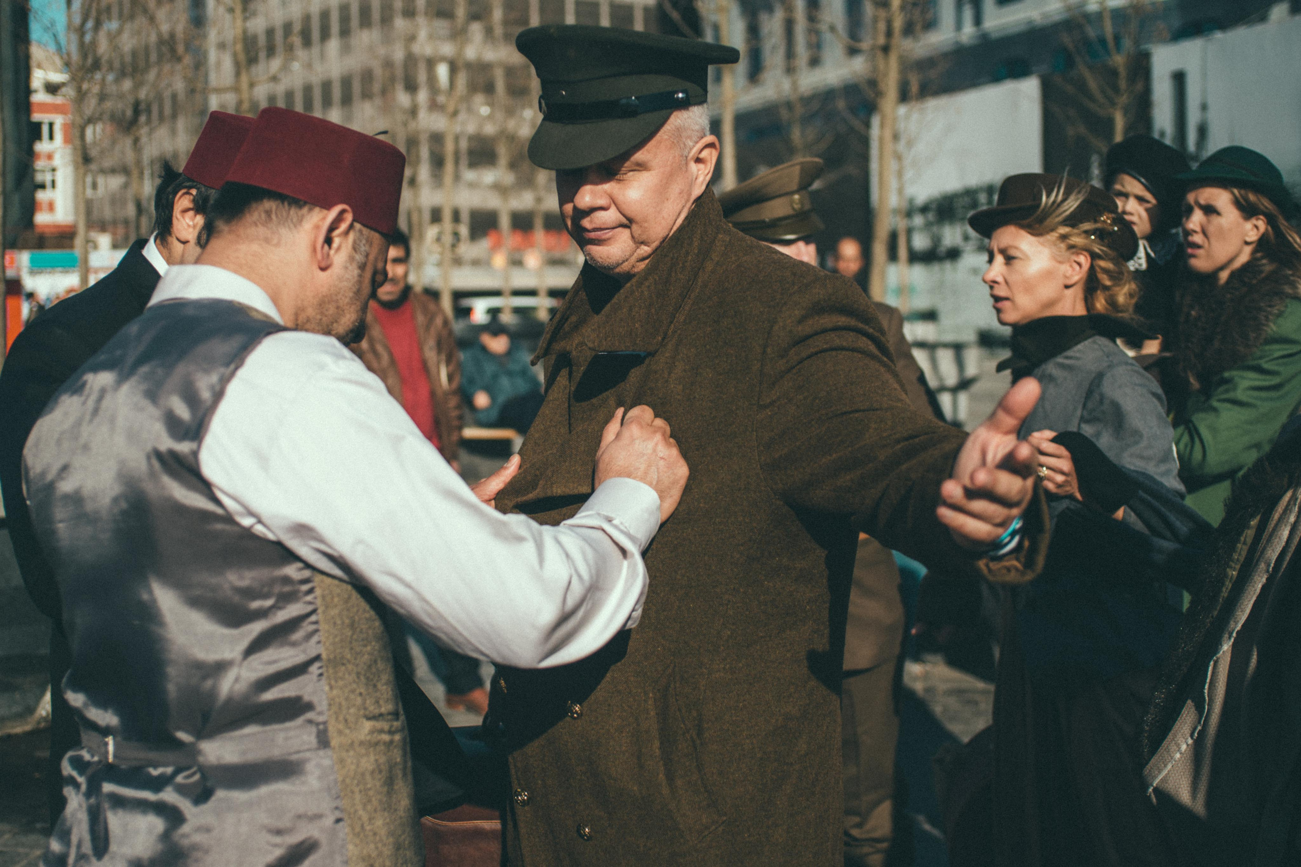 Творческий проект в Стамбуле: «Русские эмигранты. Связь времён». Лайфстайл фотограф в Стамбуле Анатолий. Фотосессии на крышах с чайками