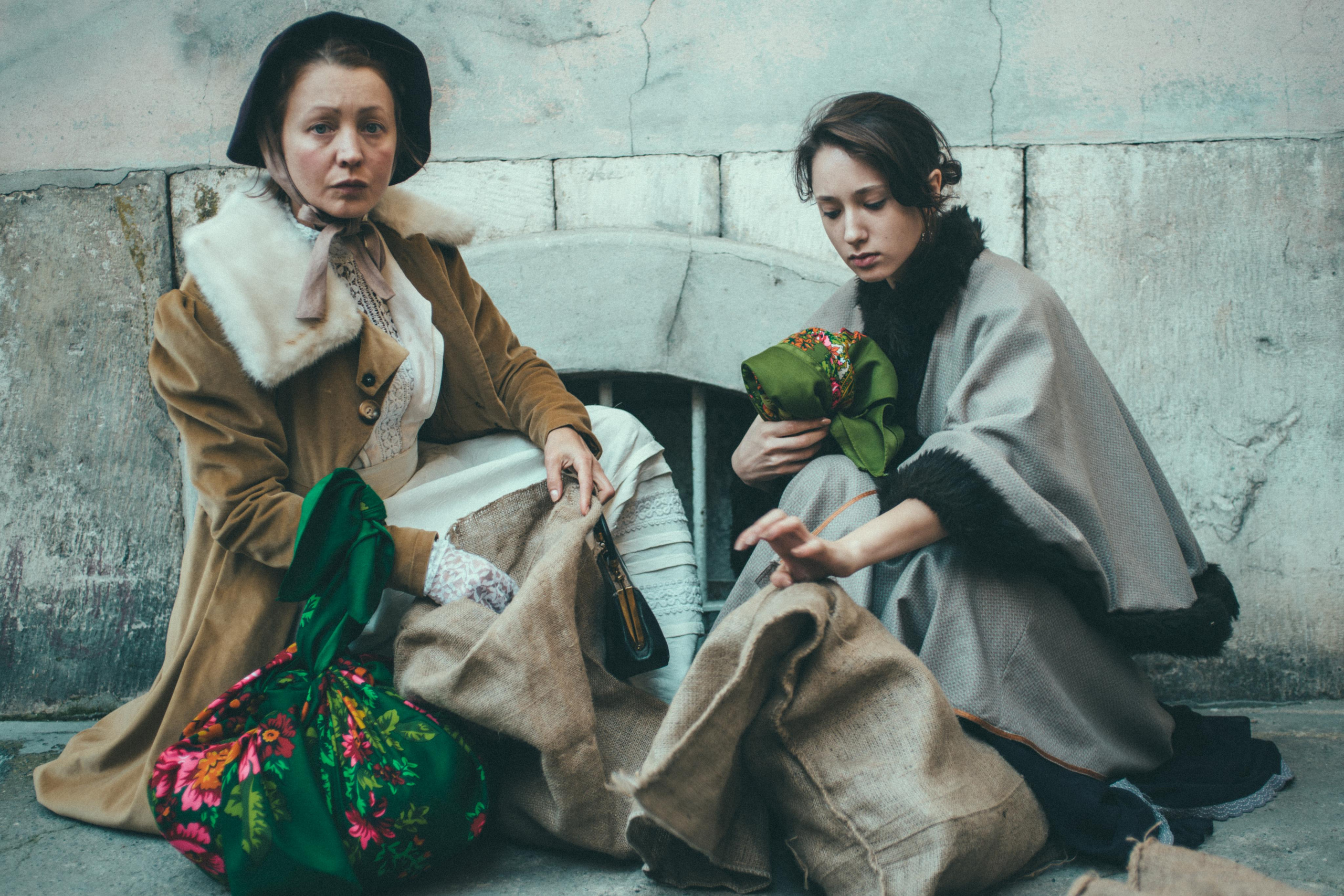 Творческий проект в Стамбуле: «Русские эмигранты. Связь времён». Лайфстайл фотограф в Стамбуле Анатолий. Фотосессии на крышах с чайками