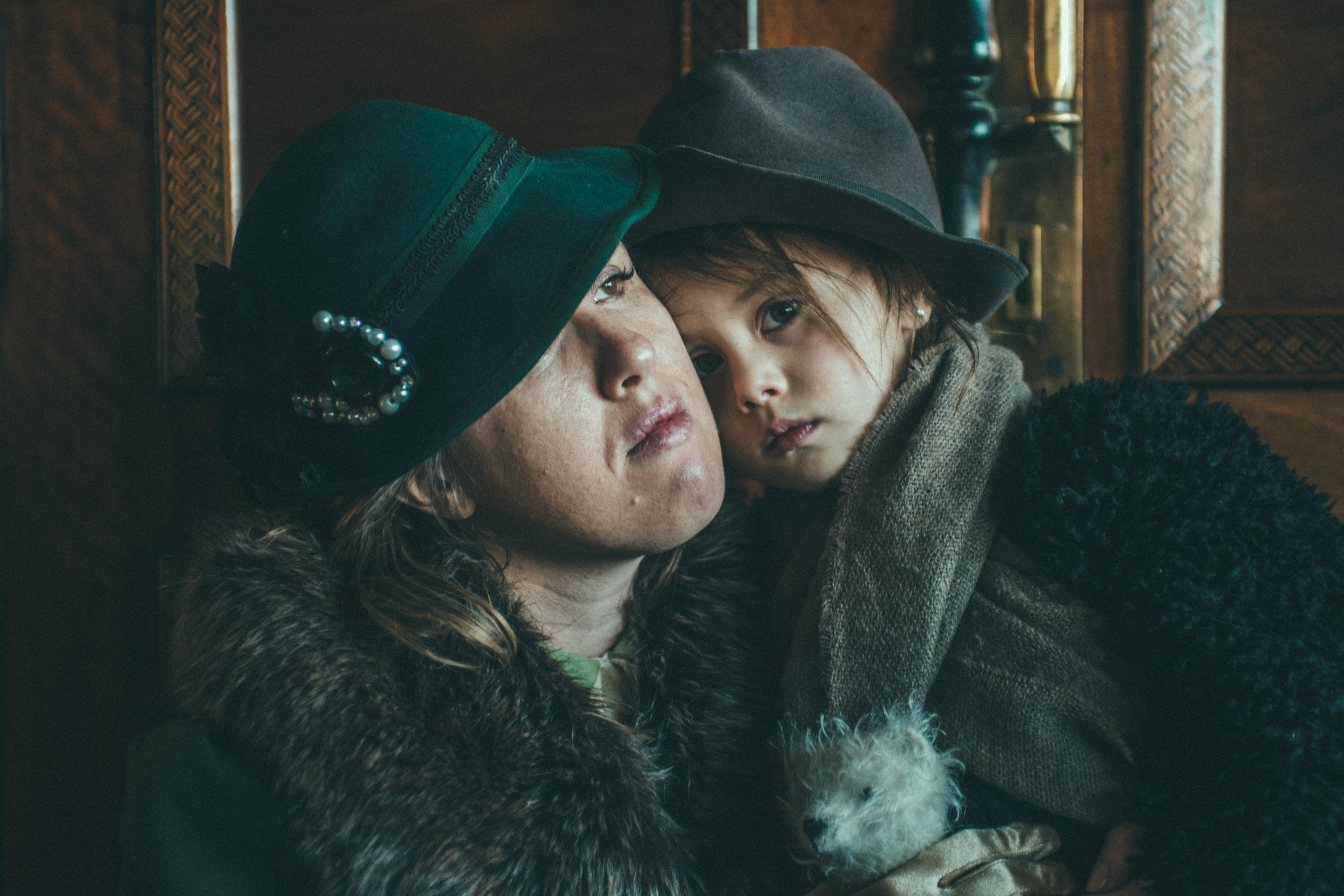 Творческий проект в Стамбуле: «Русские эмигранты. Связь времён». Лайфстайл фотограф в Стамбуле Анатолий. Фотосессии на крышах с чайками