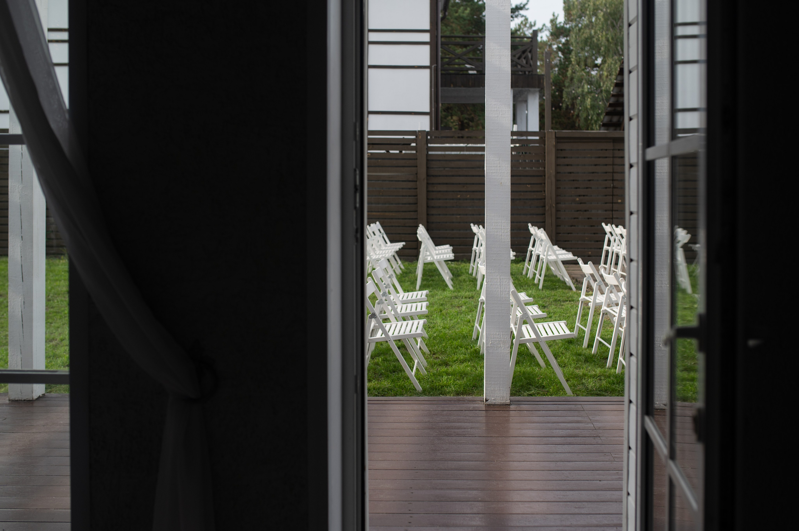 Together is better. Wedding and commercial photographer