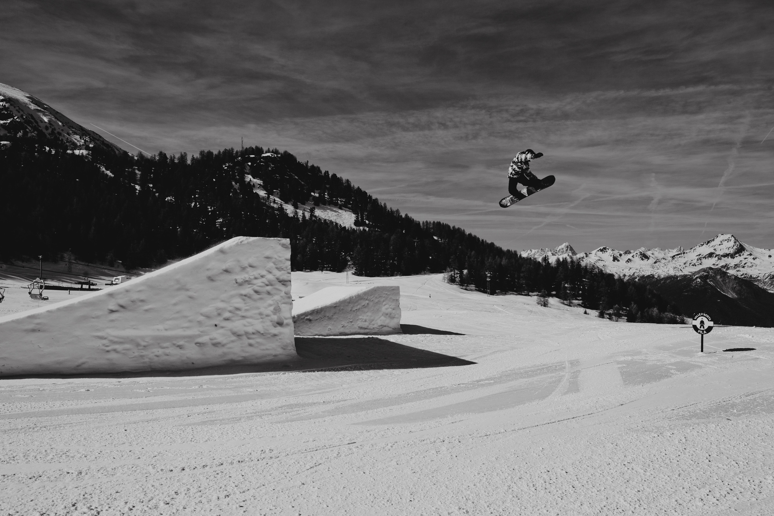 SNOW. Outdoor and art photographer. Alisa Lutchenkova