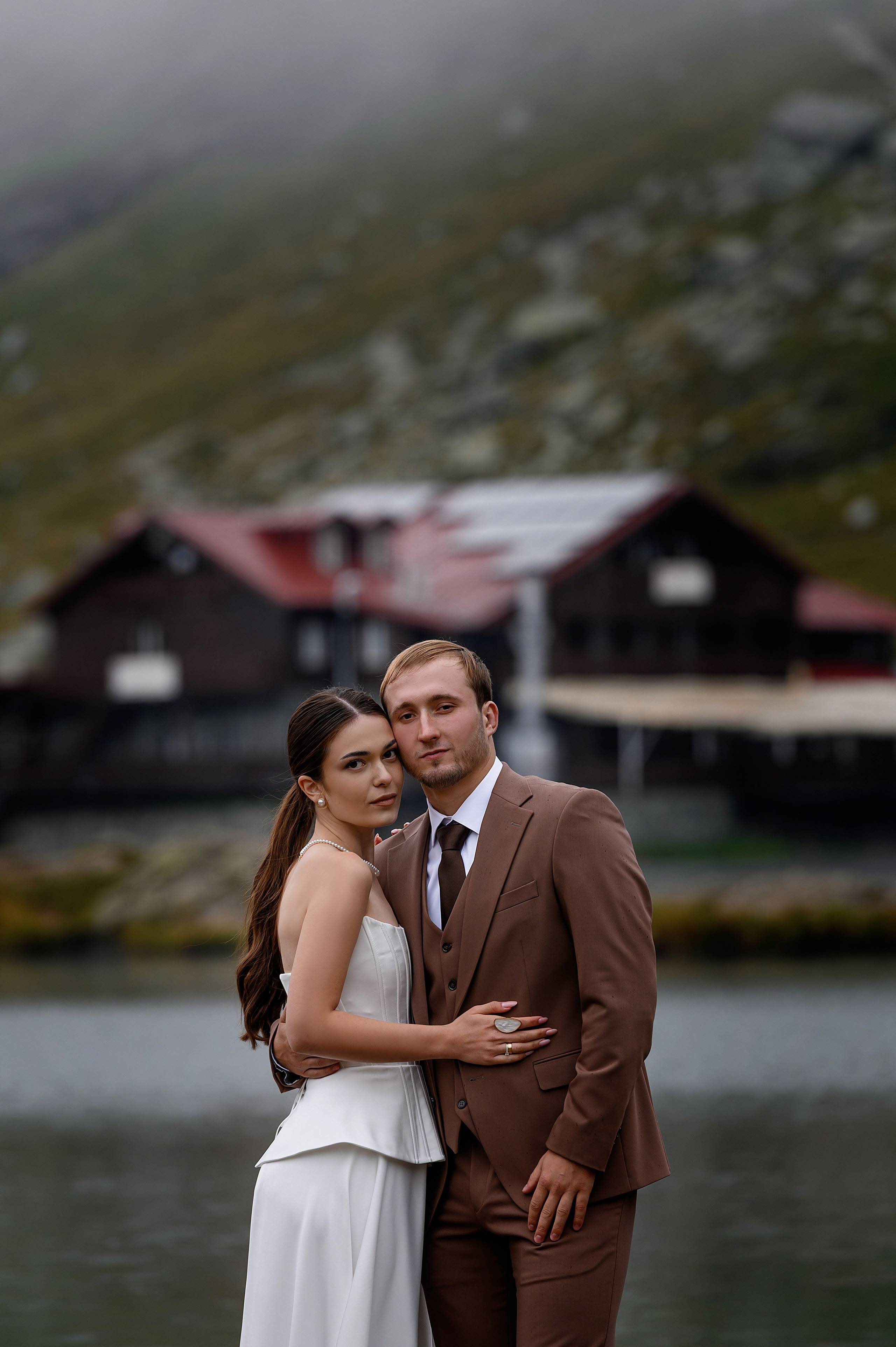 Lacul Bâlea, România. Victoria & Grigorie. Wedding photographer from Moldova Alexey Chipchiu