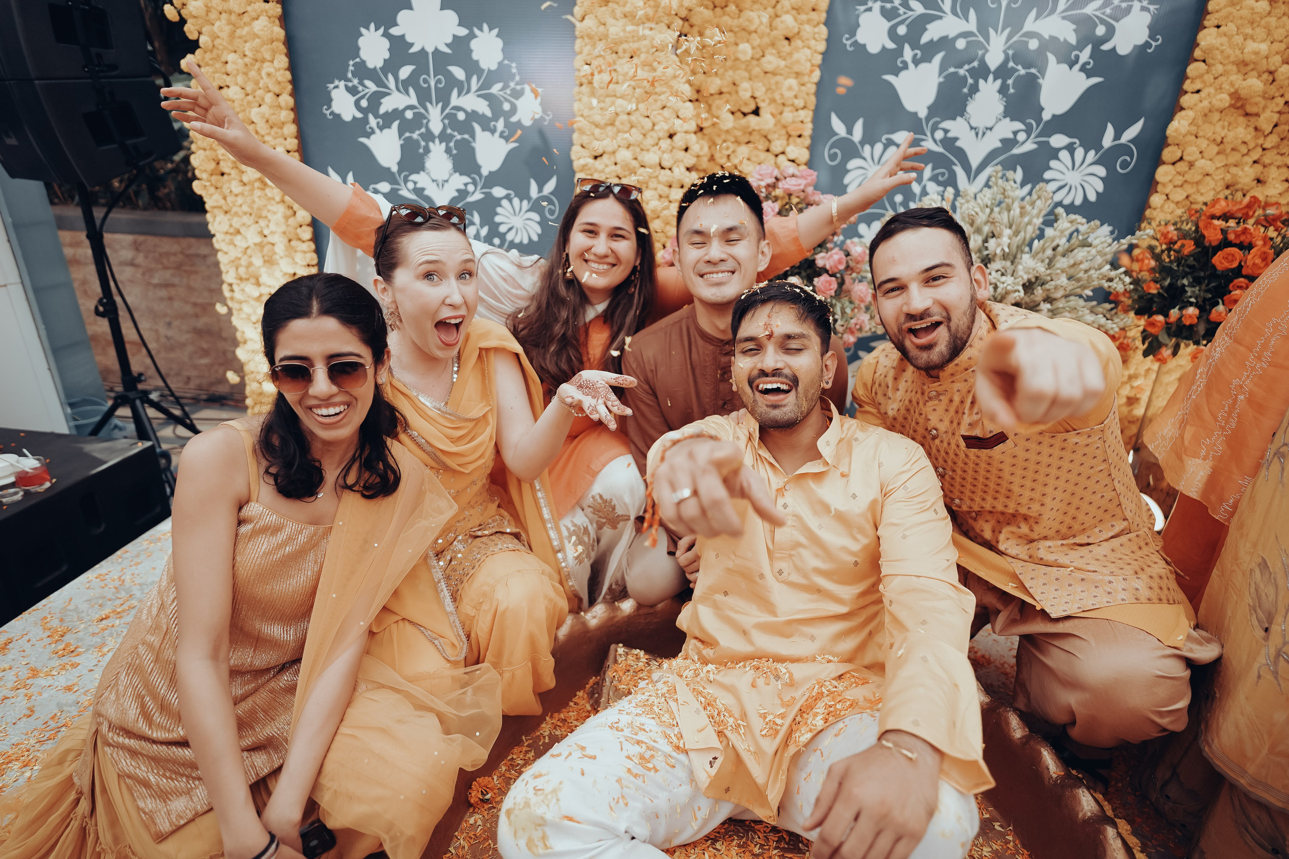 HALDI & MEHANDI. Wedding photographer Stalen Robert