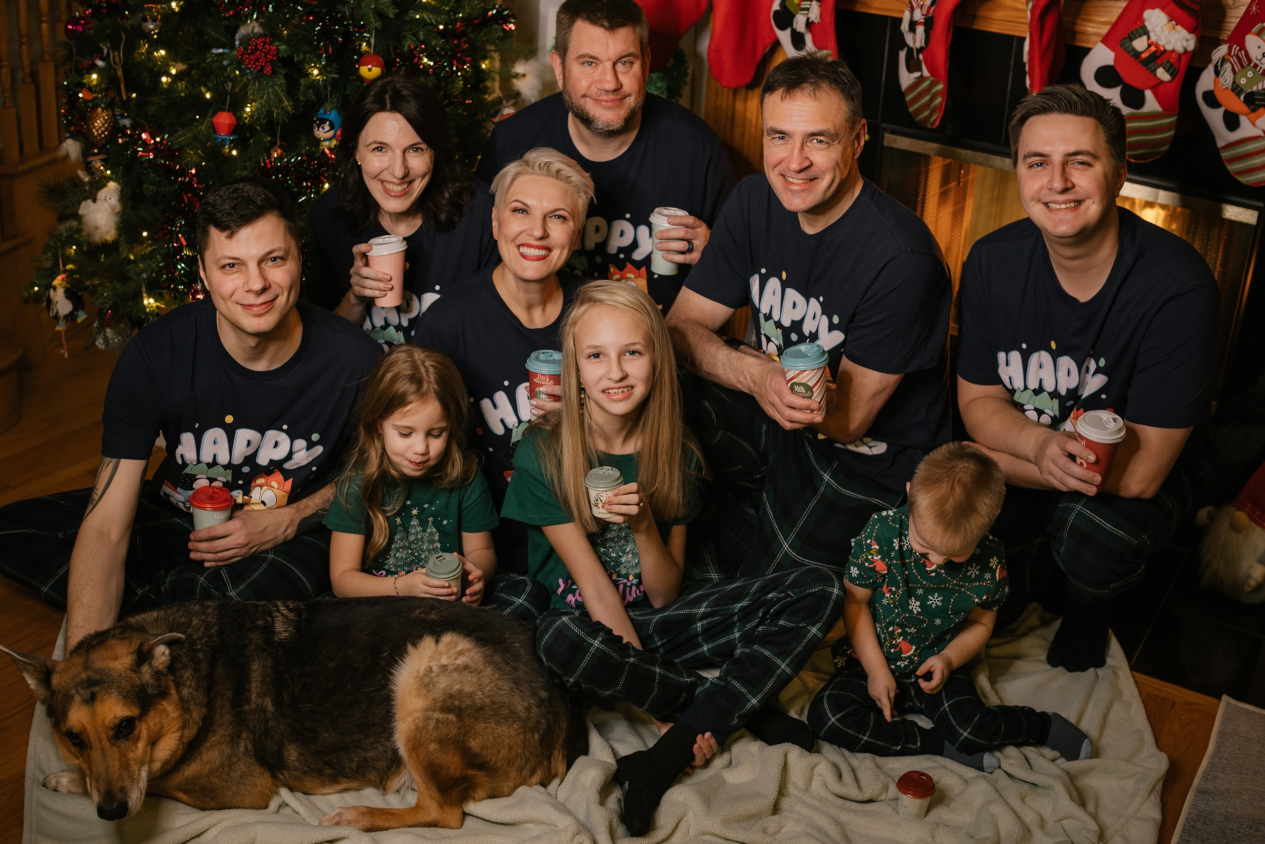 12.07.2025 Christmas Photoshoot. Wedding family event photographer in Chicago Nick Yushevich