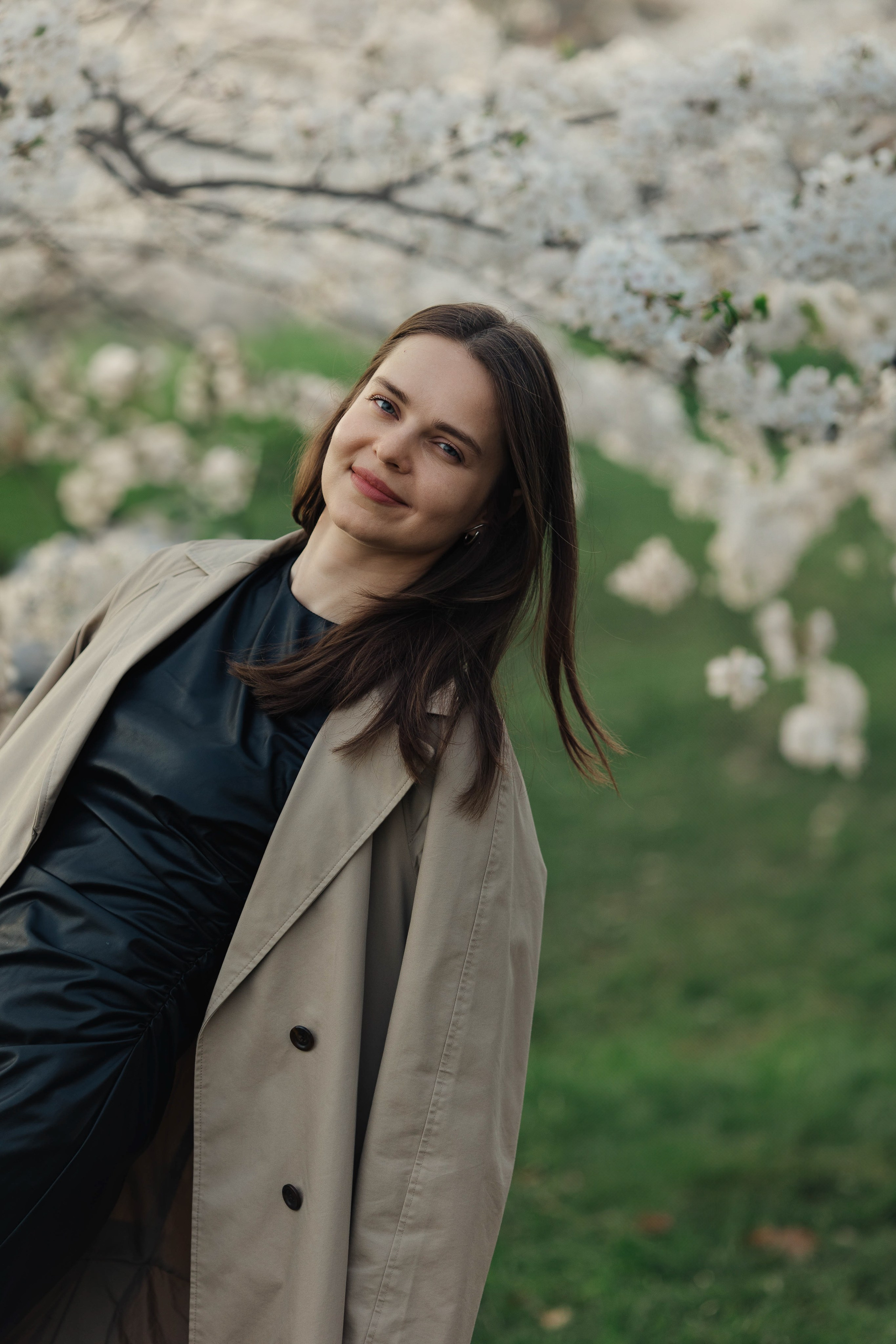 Прогулка Ольги в сакуре. Family photographer in Vilnuis Svetlana Naumova