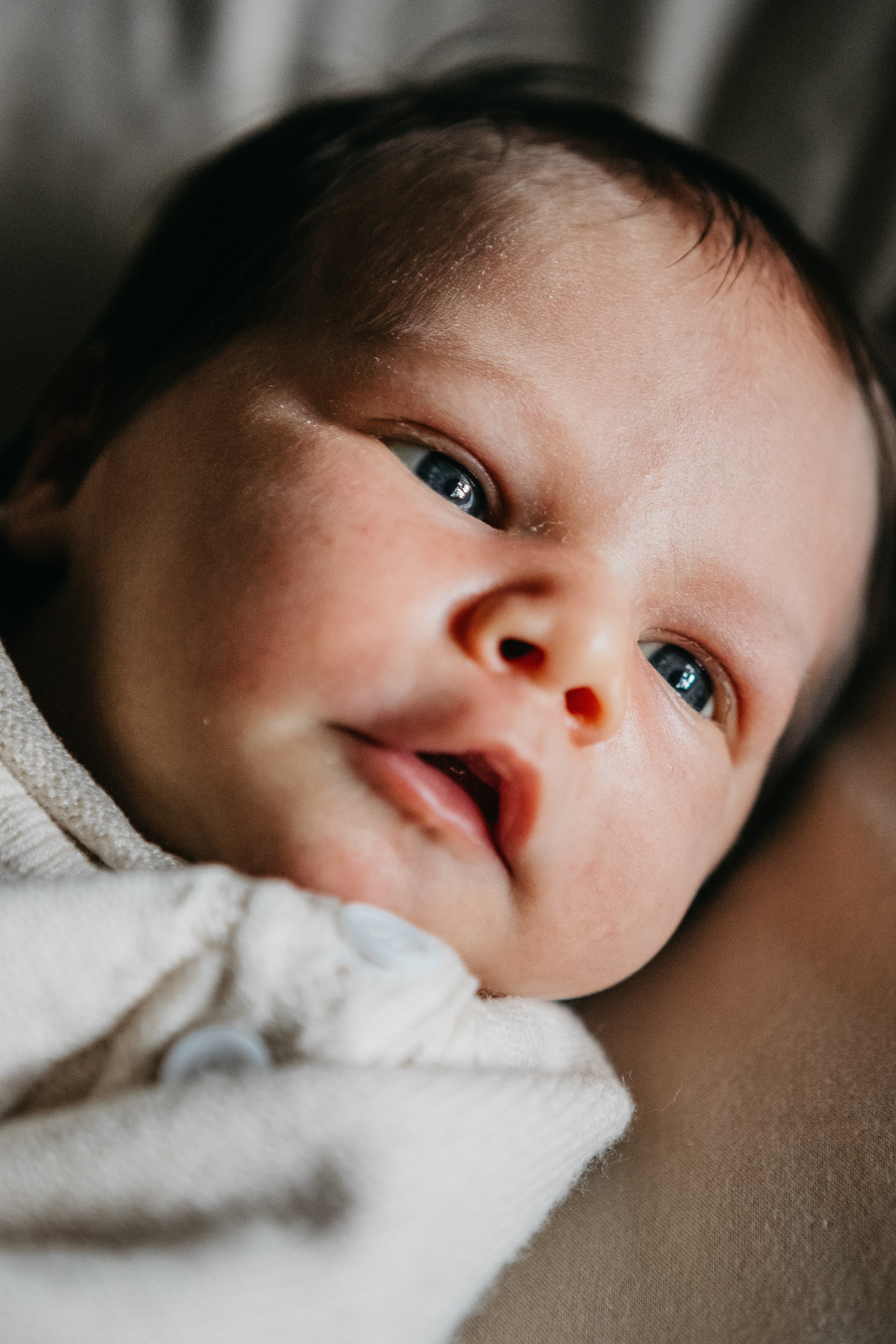 Newborn. Family photographer in Vancouver WA Portland OR
