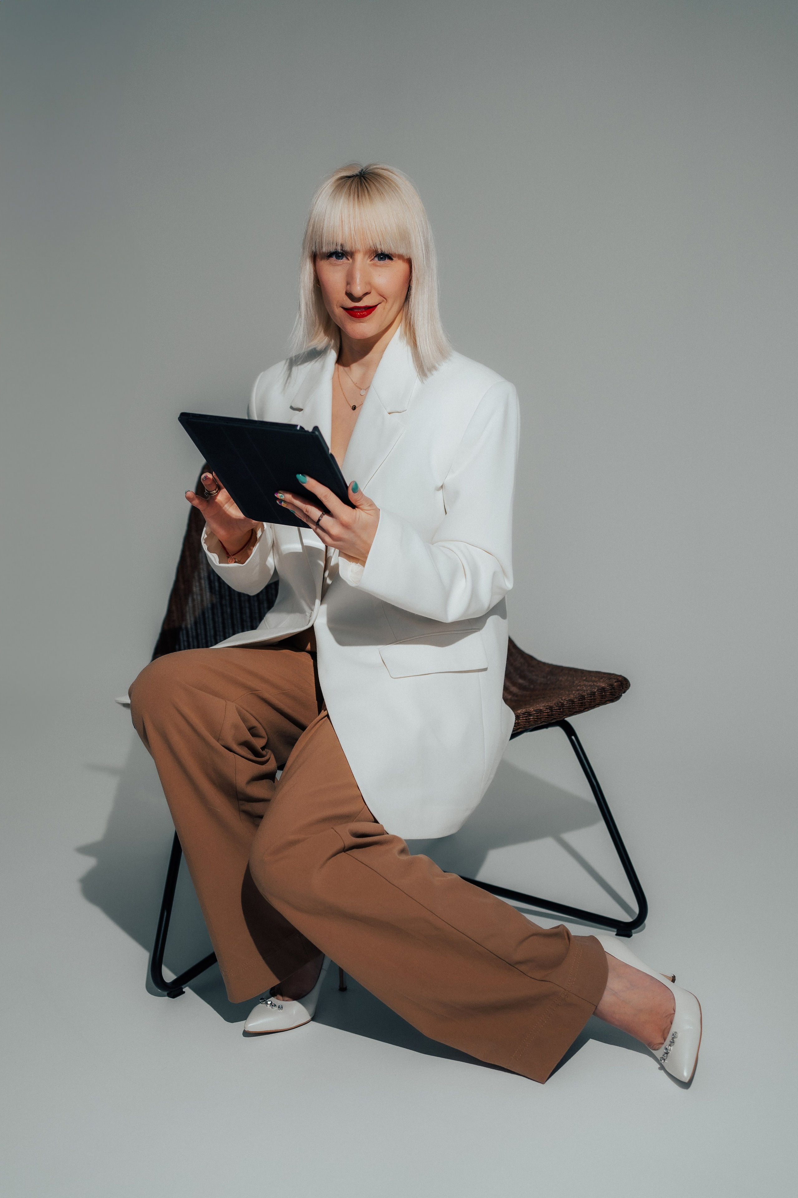 Biznesa fotosesija. Sieviešu fotogrāfe Nadja Kraukle