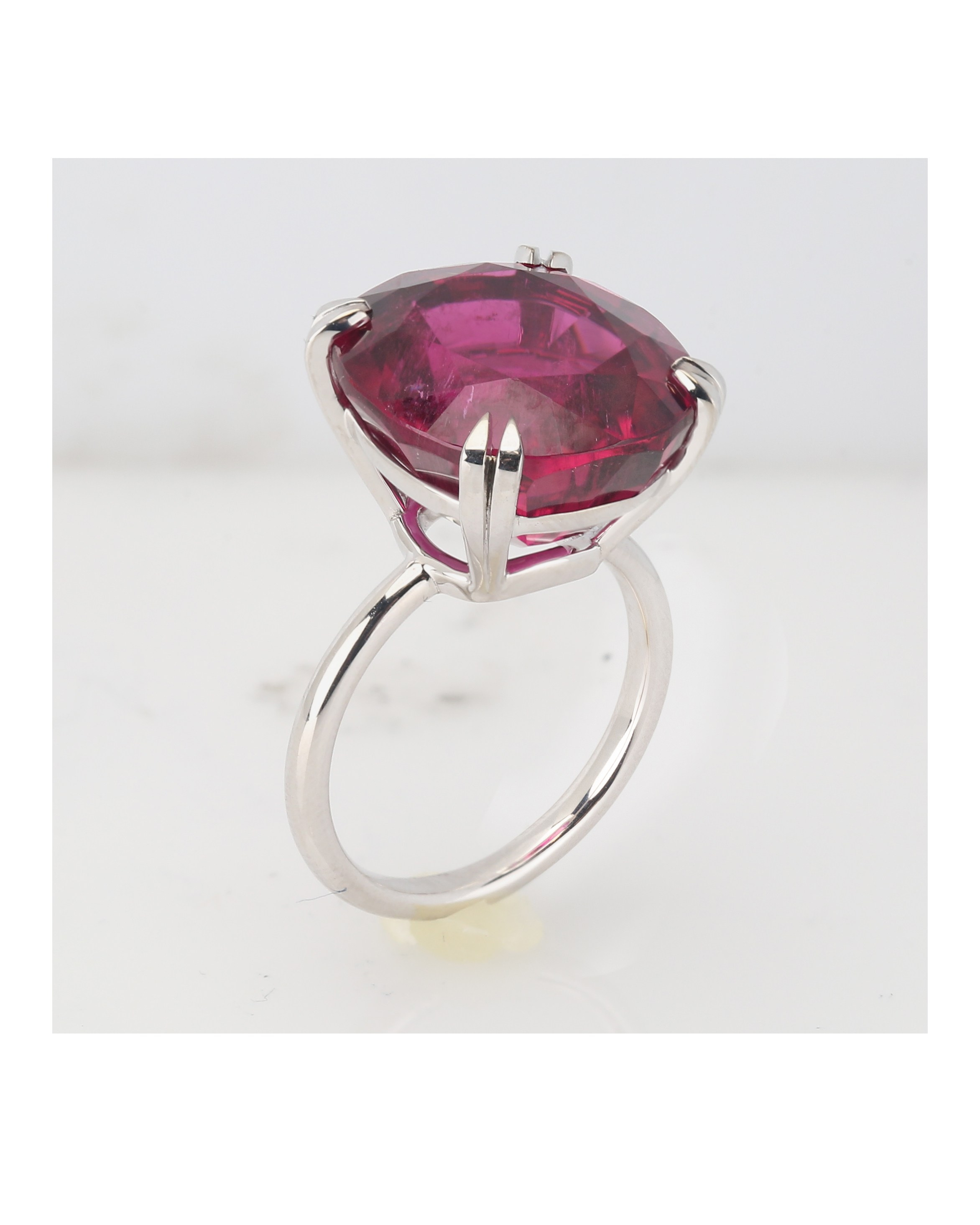 Retouching Portfolio Before\ After. Retoucher Available Worldwide, Product Photographer in Georgia, Batumi Aliaksandra